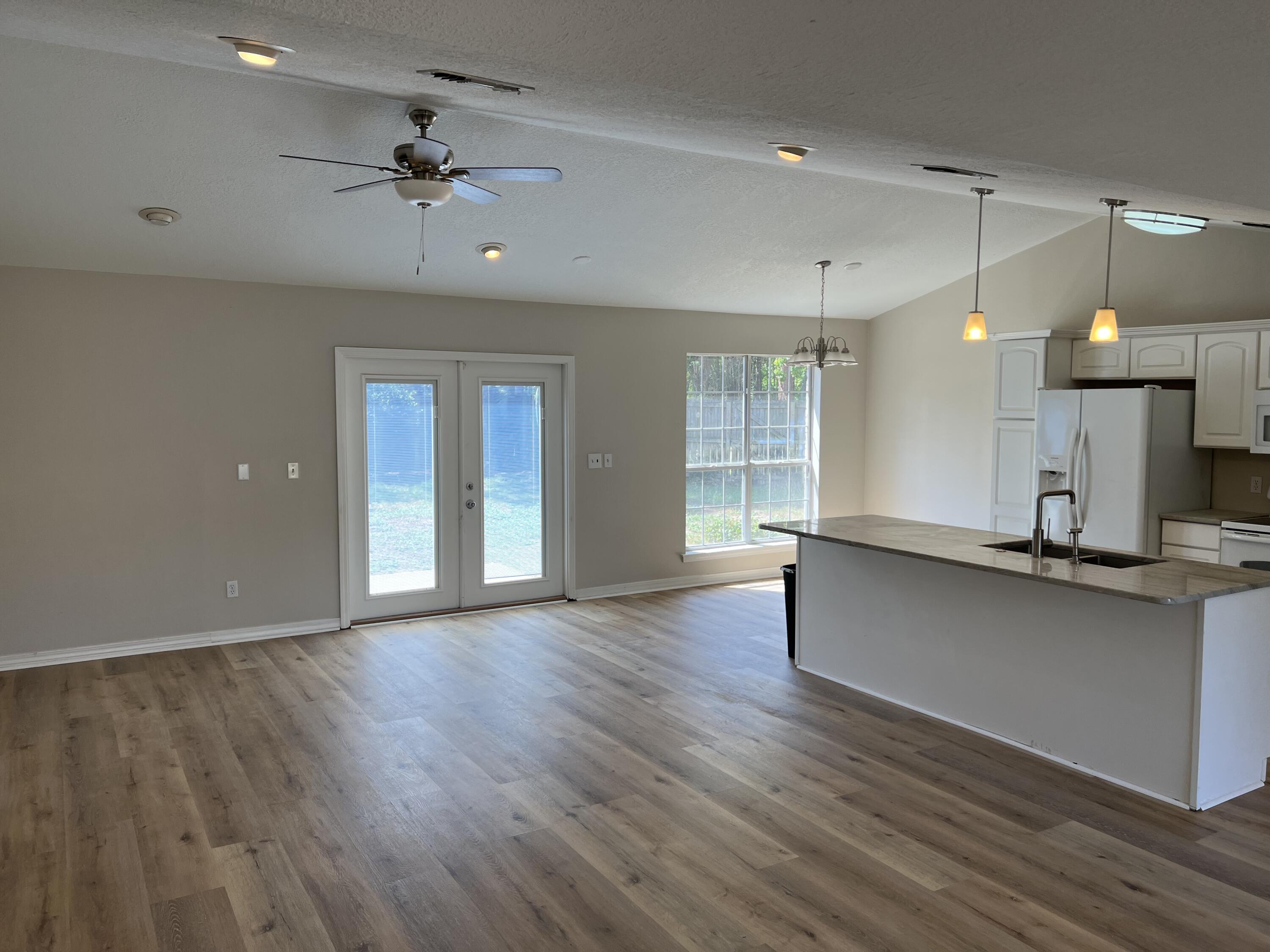 BAY BRIDGE LANDING - Residential Lease