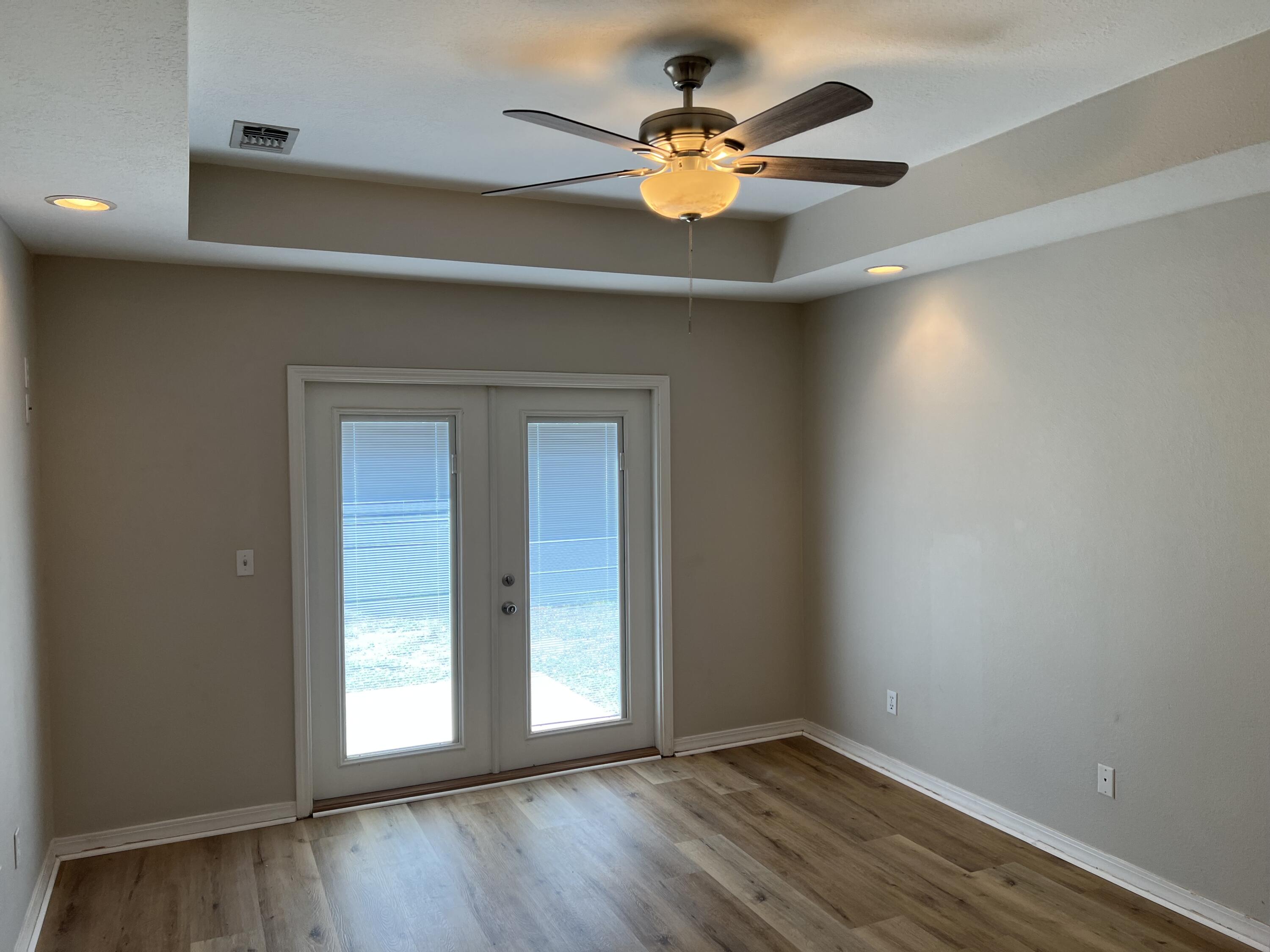 BAY BRIDGE LANDING - Residential Lease