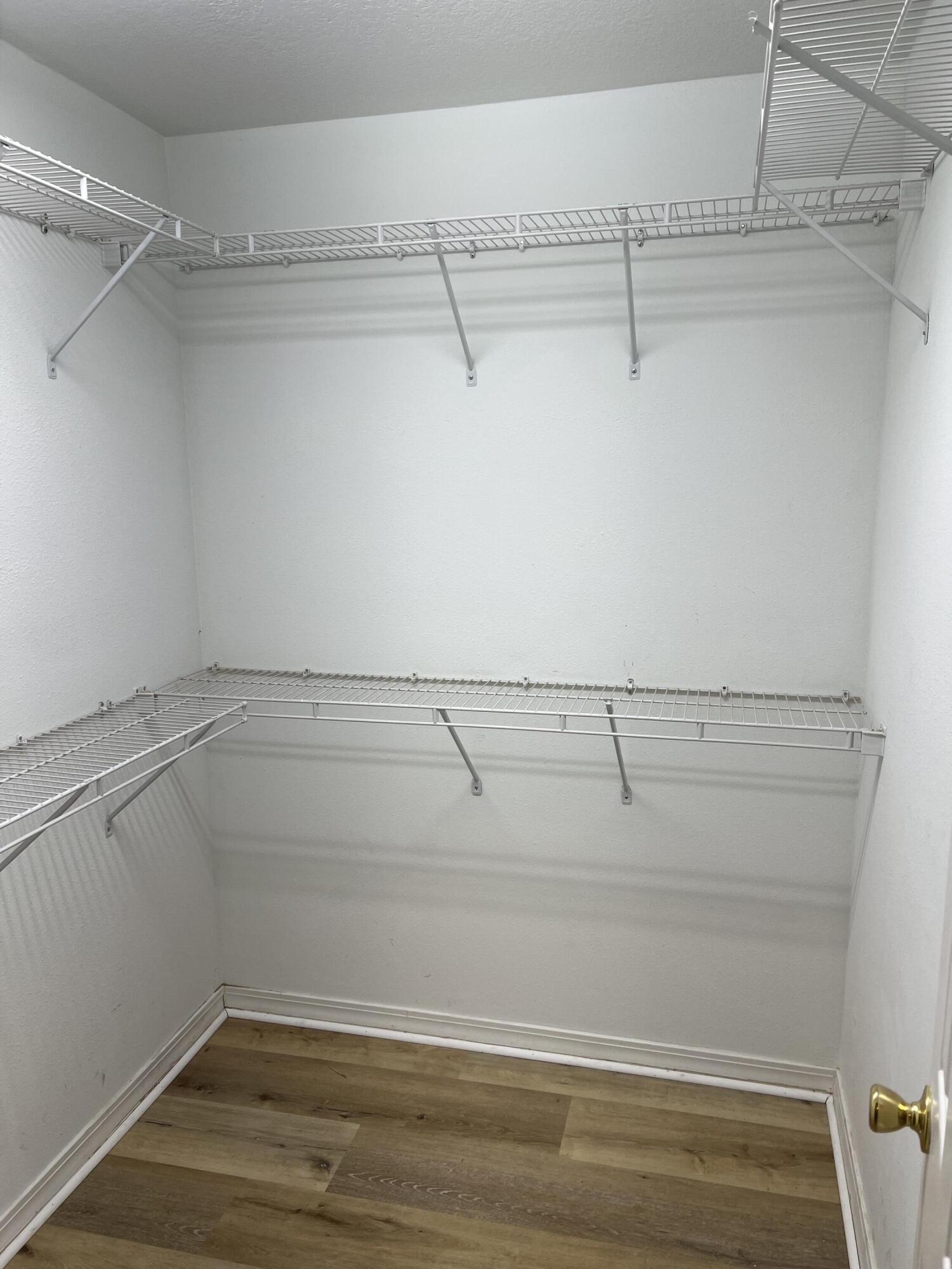 BAY BRIDGE LANDING - Residential Lease