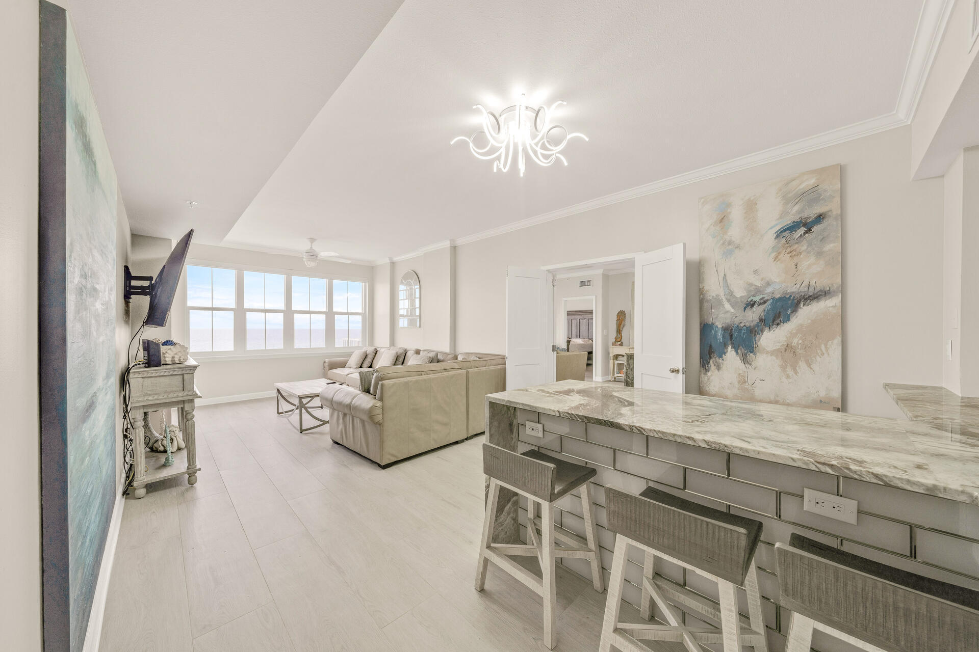 INN AT CRYSTAL BEACH (SUMMERCHASE CONDO) - Residential