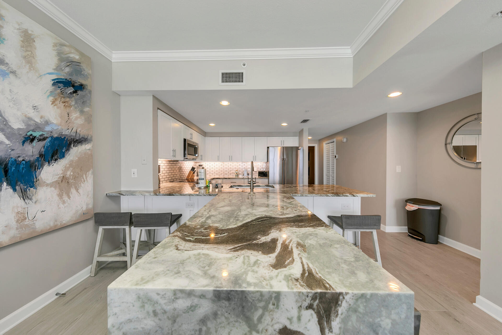INN AT CRYSTAL BEACH (SUMMERCHASE CONDO) - Residential