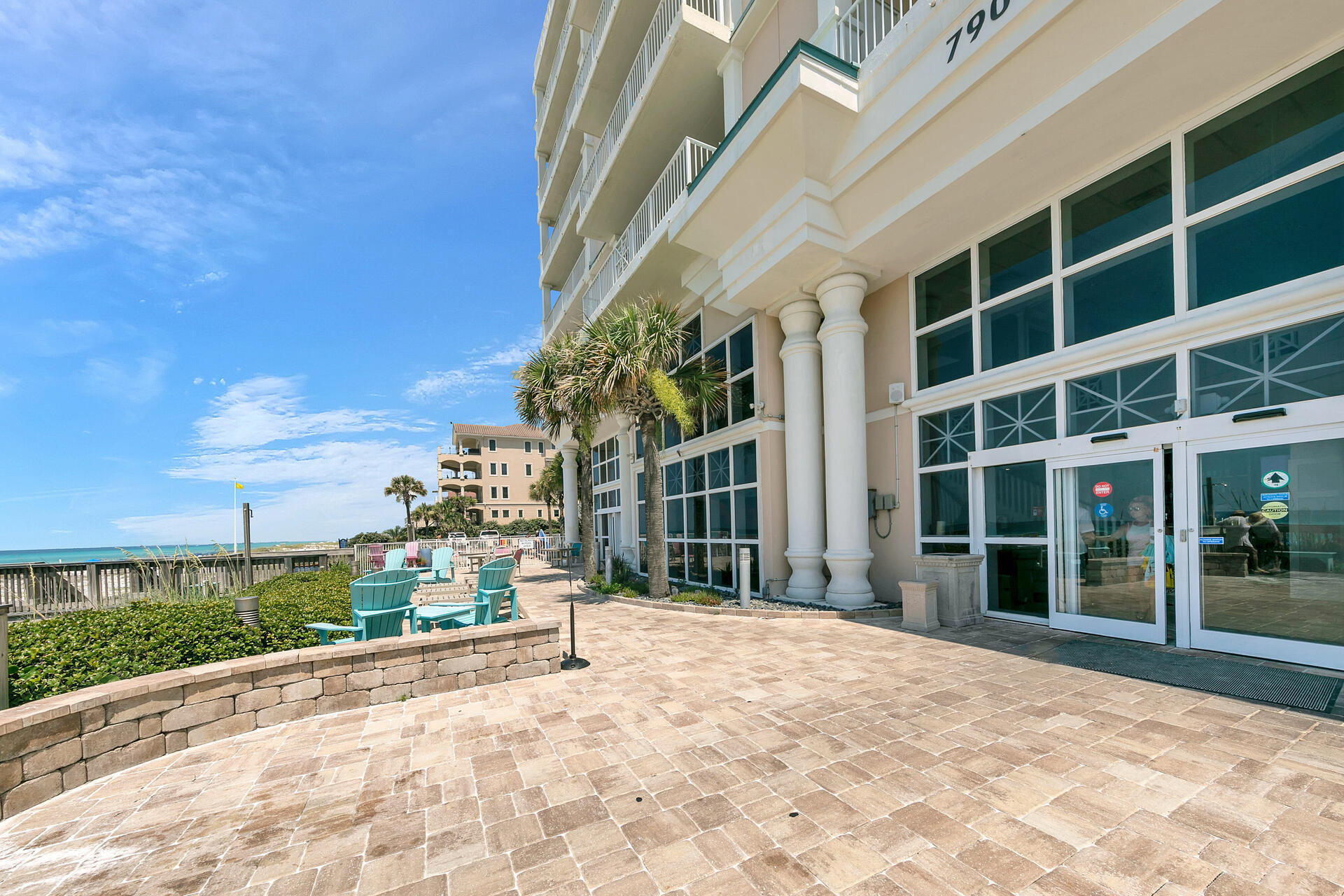 INN AT CRYSTAL BEACH (SUMMERCHASE CONDO) - Residential