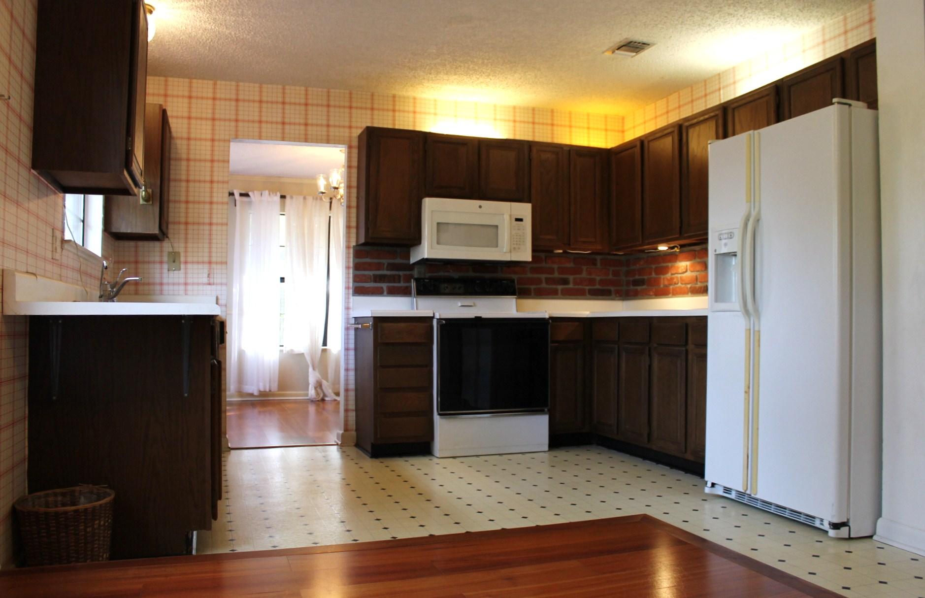 LAKE SHARON ESTATES - Residential