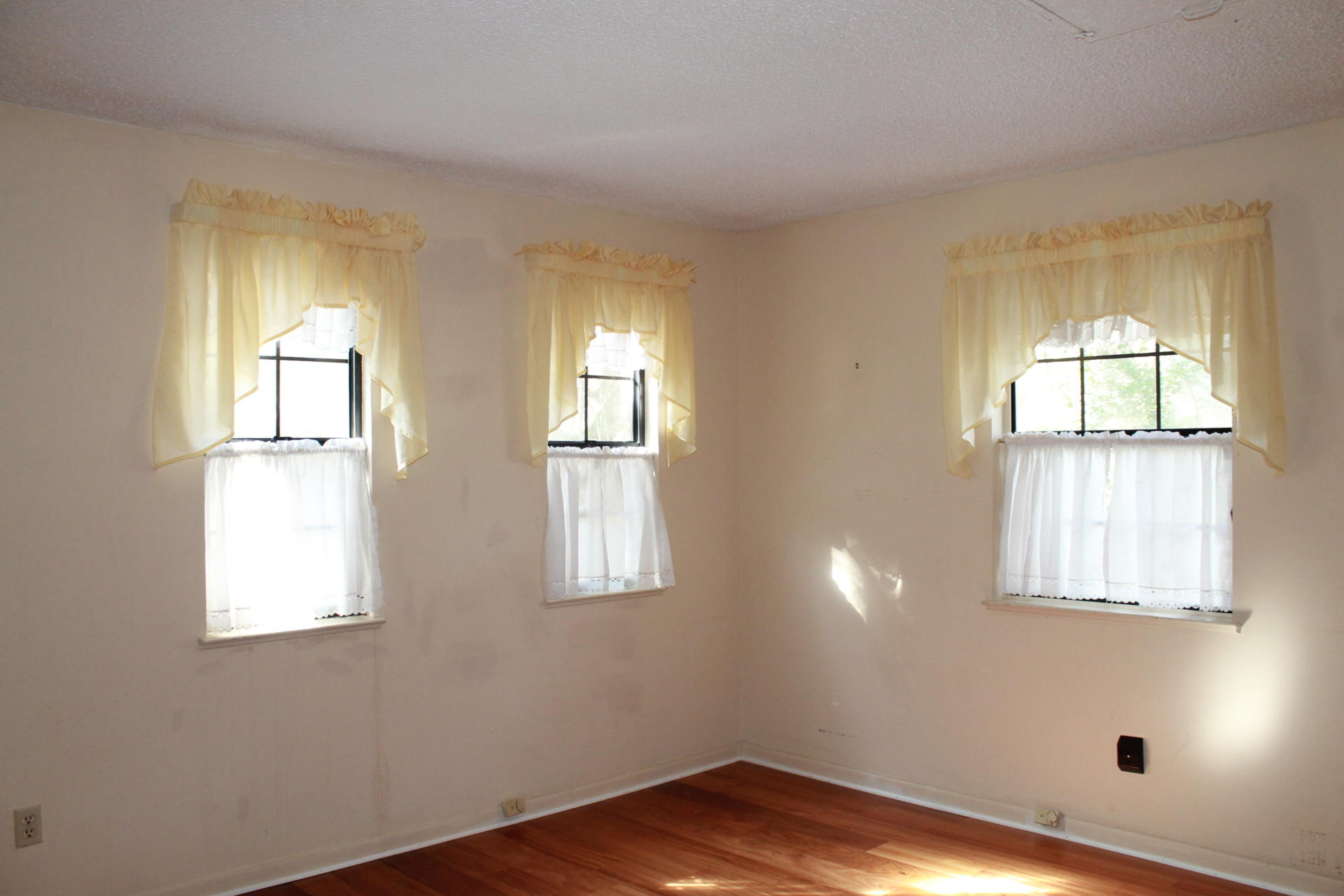 LAKE SHARON ESTATES - Residential