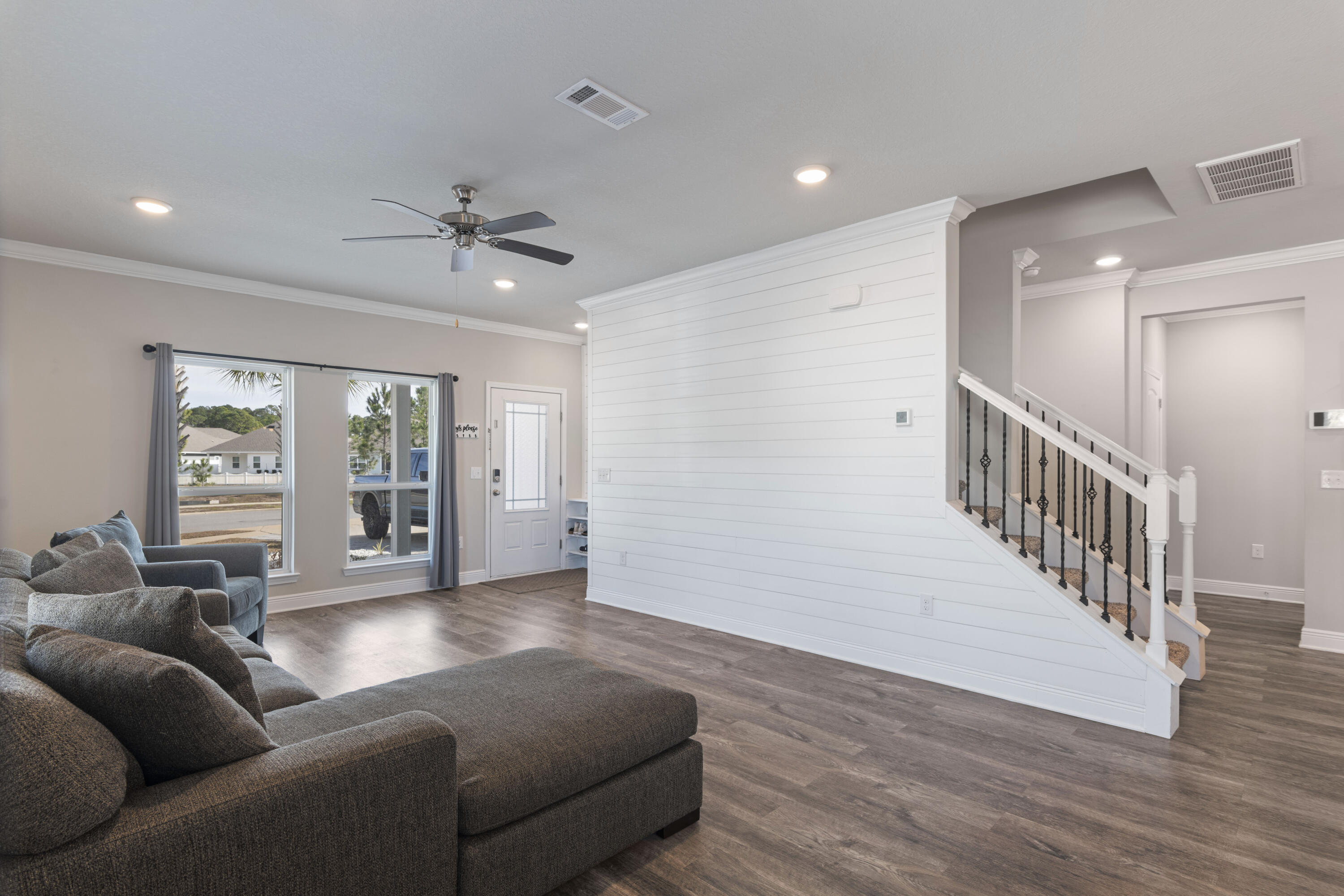 STONEGATE - Residential