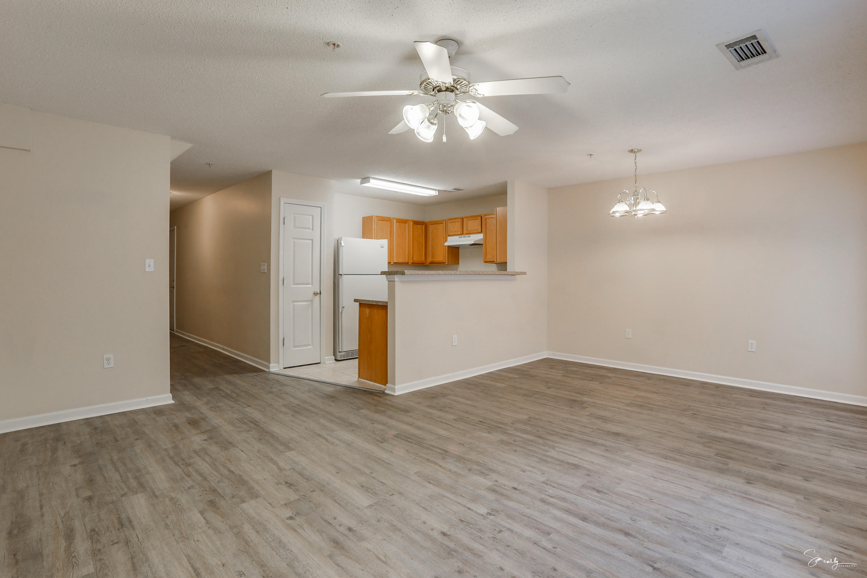 ROLLING PINES - Residential