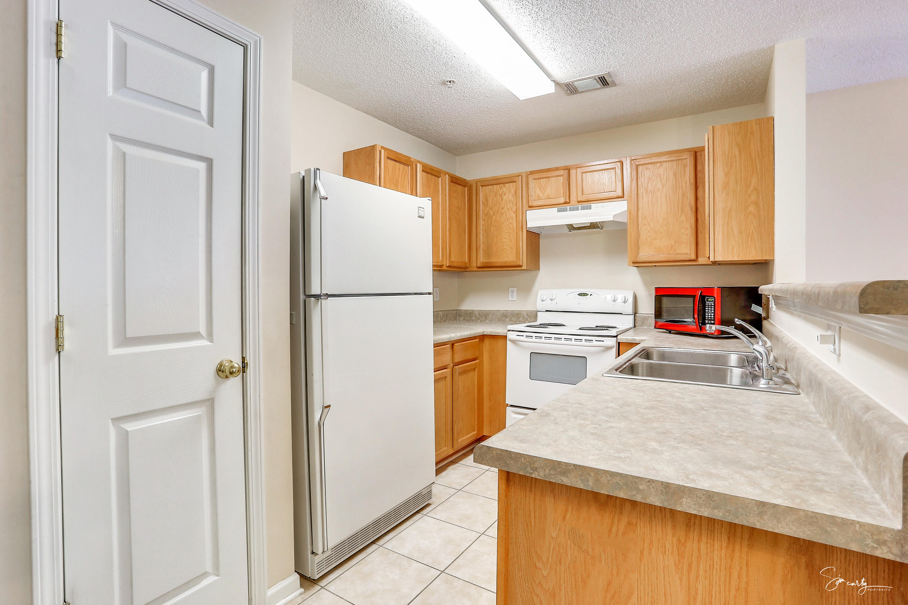 ROLLING PINES - Residential