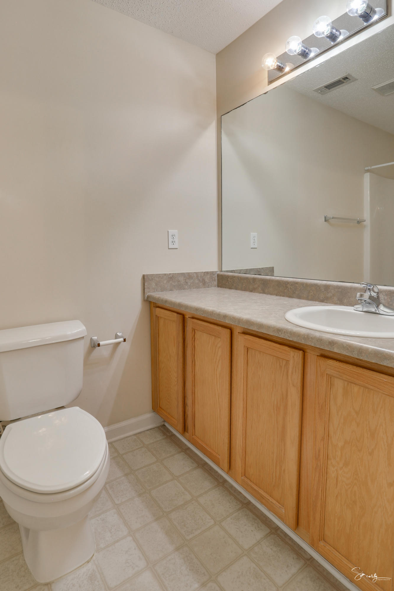 ROLLING PINES - Residential