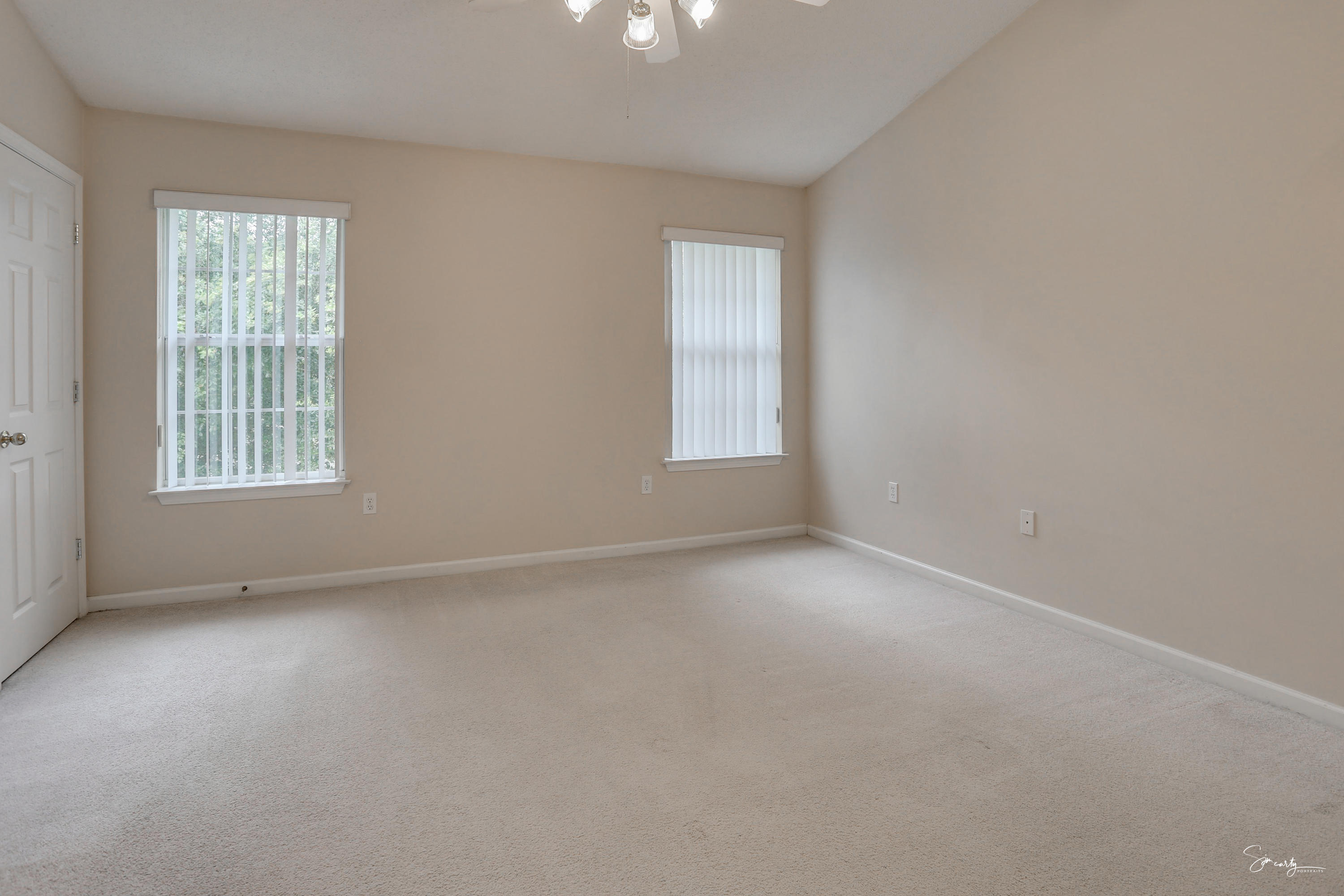 ROLLING PINES - Residential