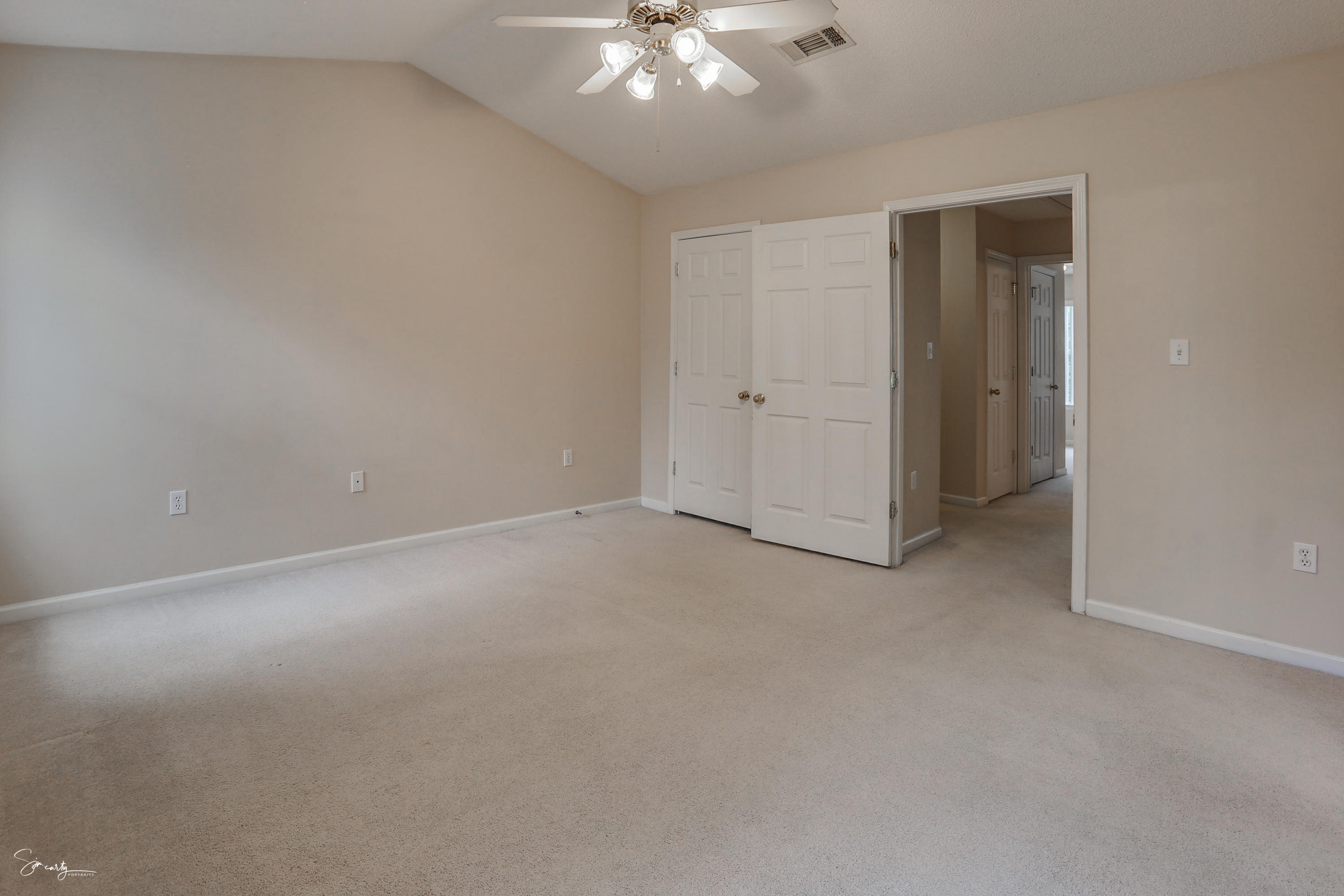 ROLLING PINES - Residential