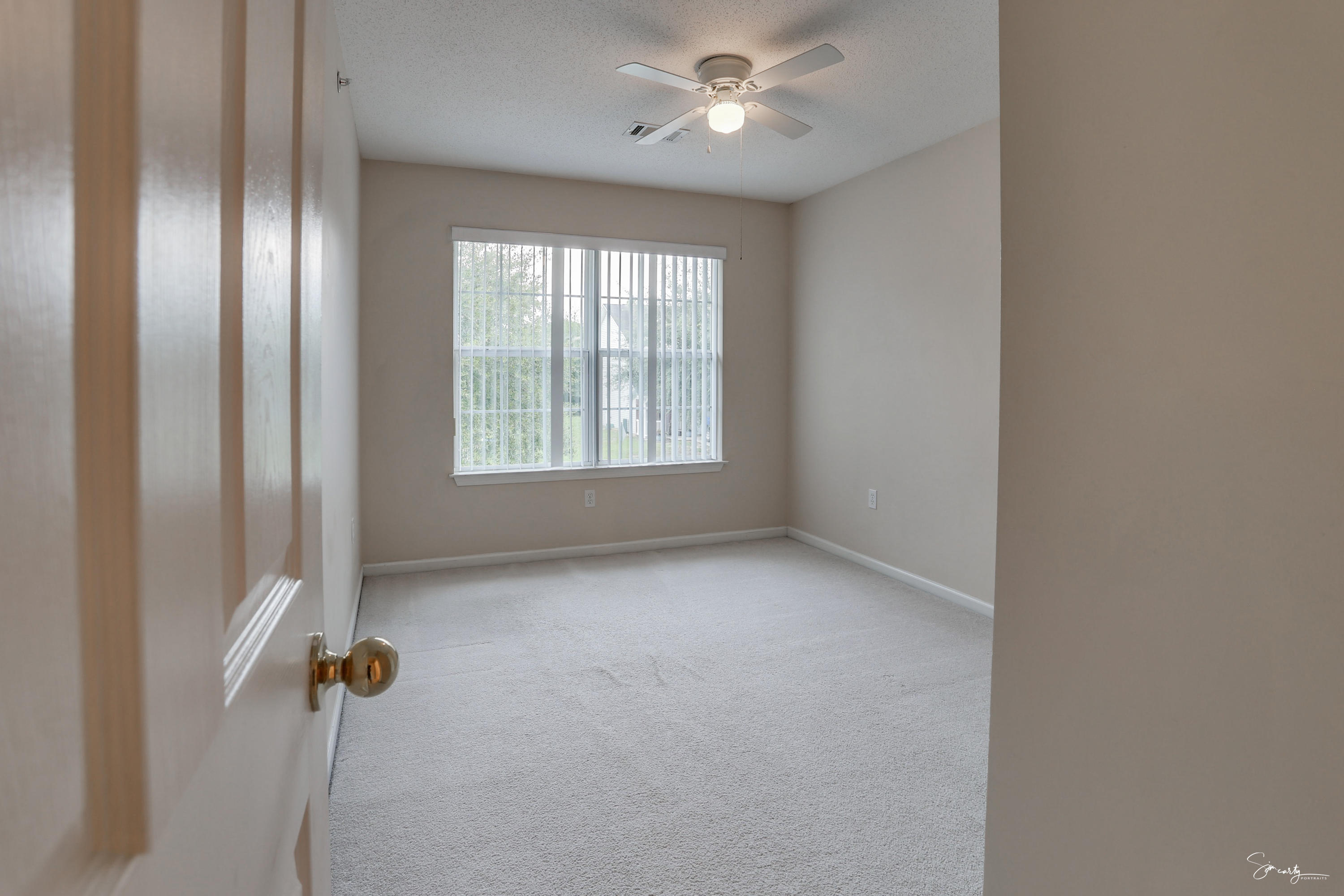 ROLLING PINES - Residential