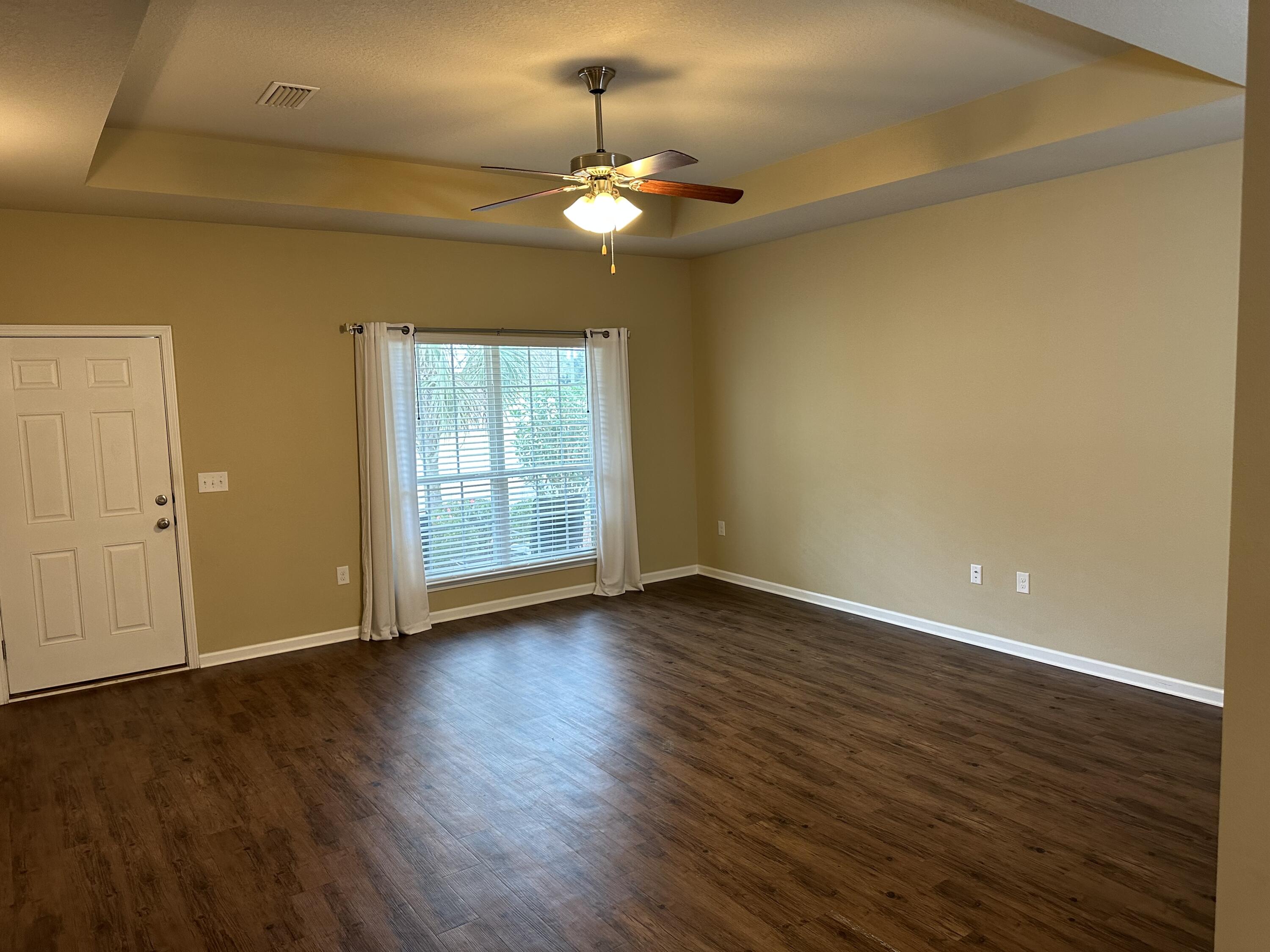 HAMMOCK BAY - Residential Lease