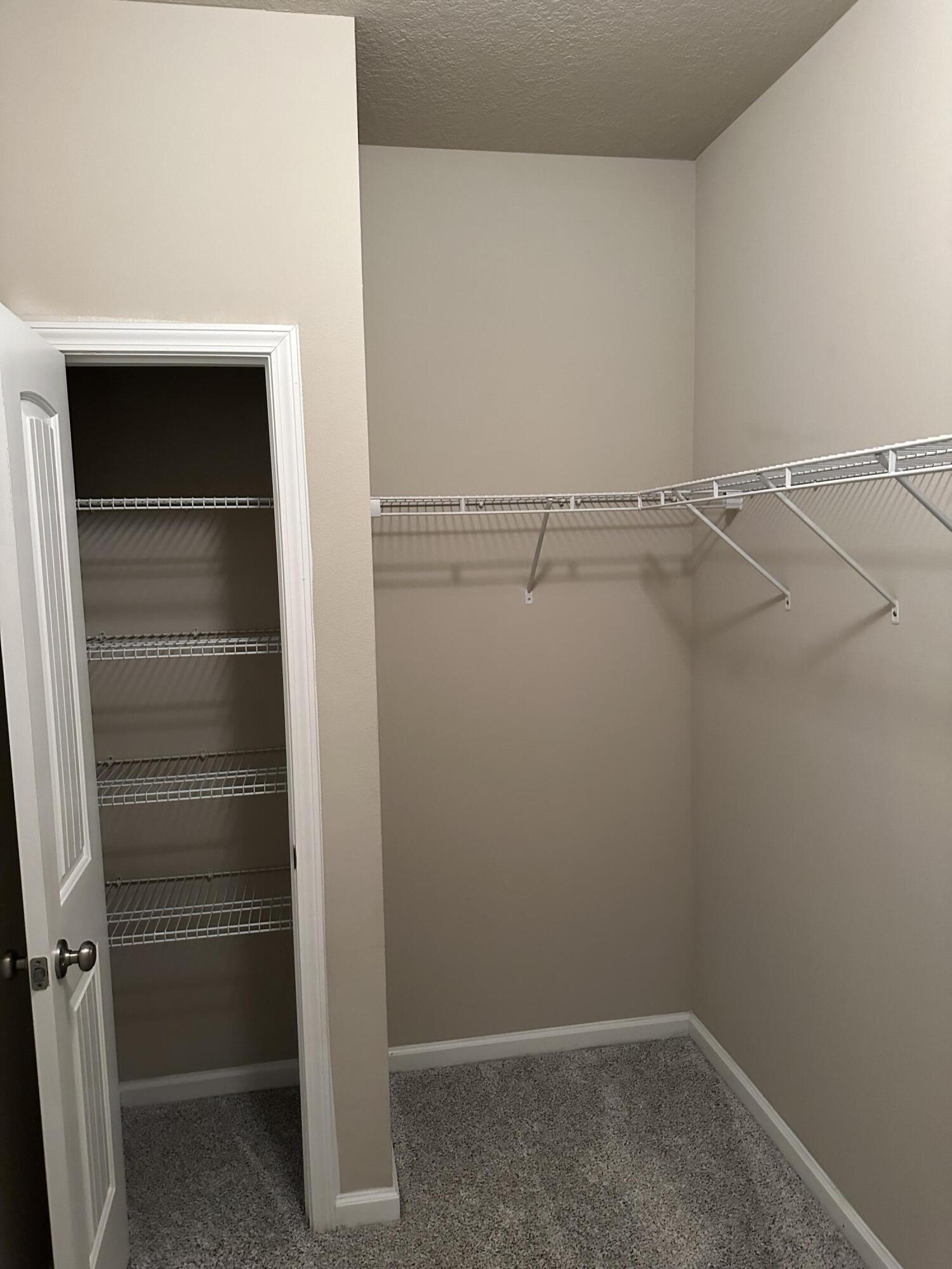HAMMOCK BAY - Residential Lease