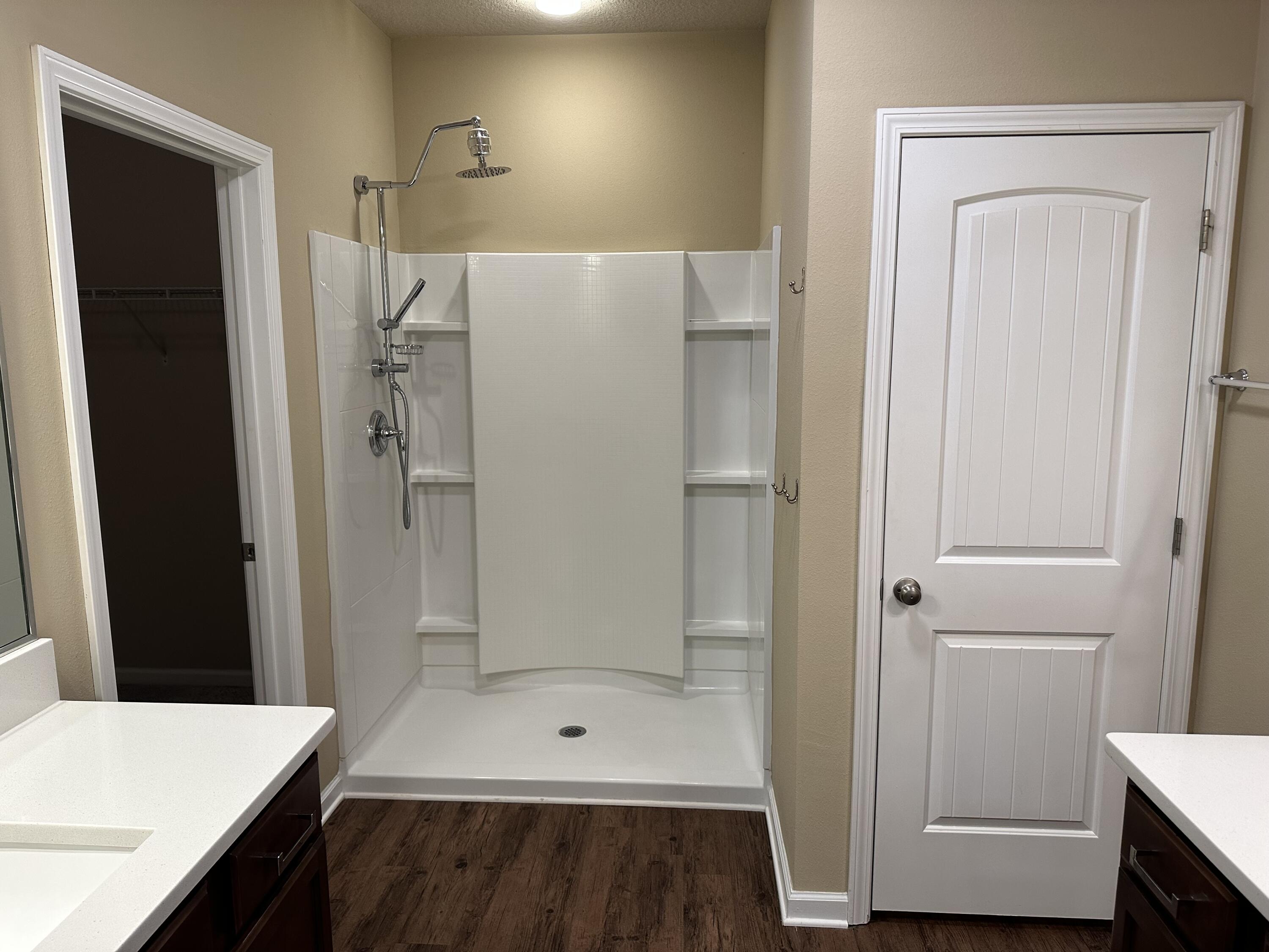 HAMMOCK BAY - Residential Lease