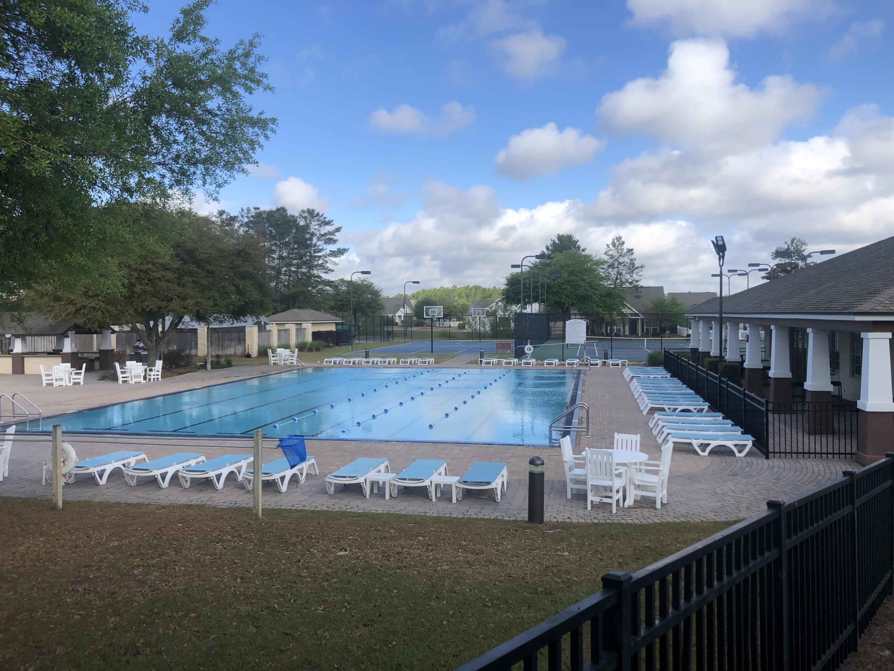 HAMMOCK BAY - Residential Lease