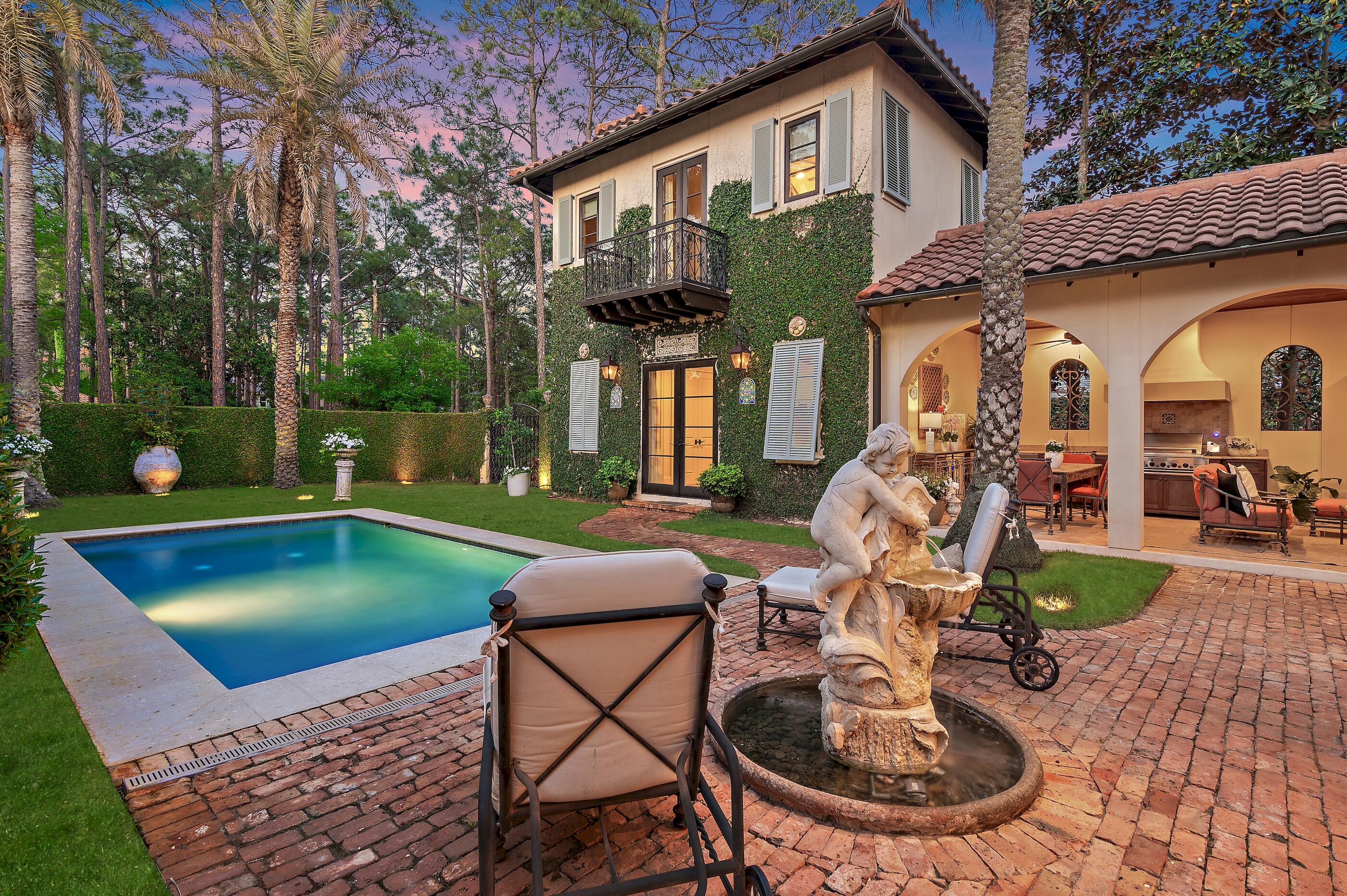 BAYTOWNE AVE EAST - Residential