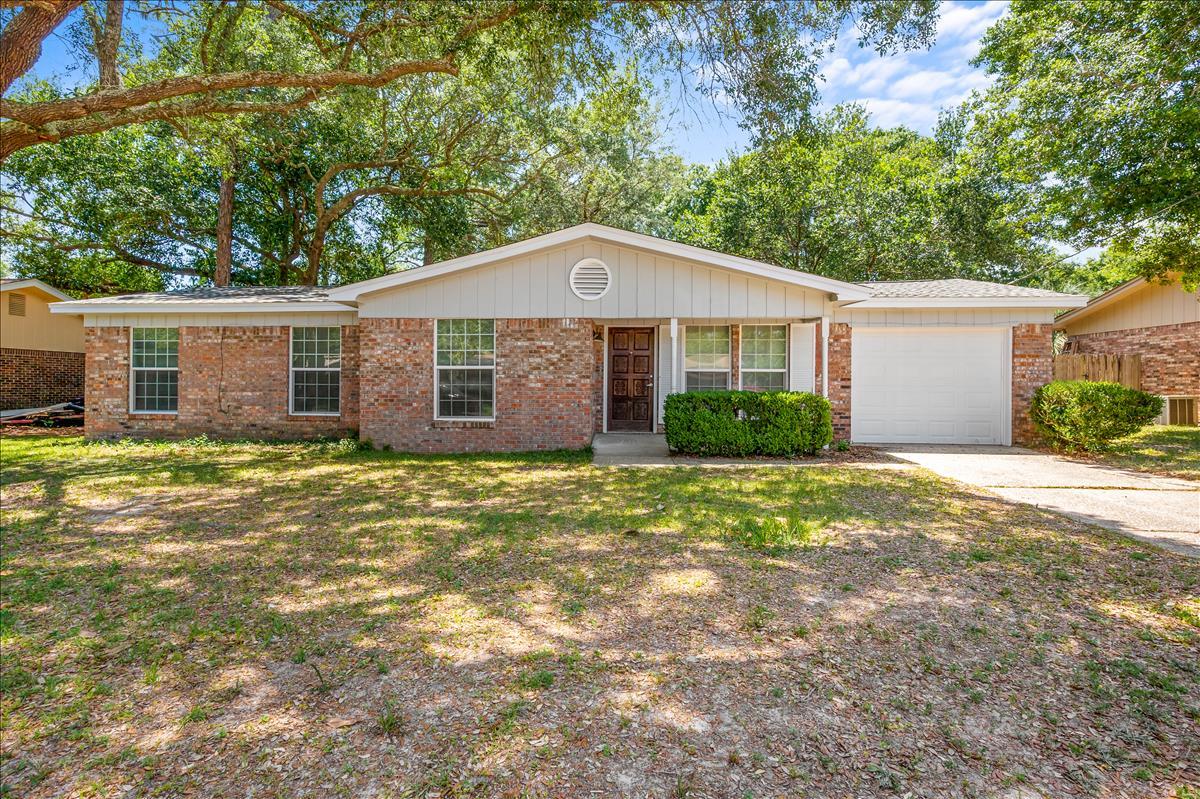 One owner home in the heart of Niceville right by the Highschool. This home has been recently updated with new flooring, new appliances, and granite countertops. New roof was put on in November of 2020. Windows and kitchen cabinets and A/C replaced in 2012