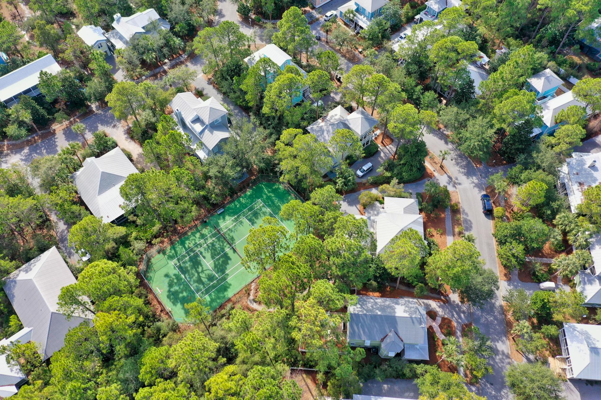 GROVE BY THE SEA - Land