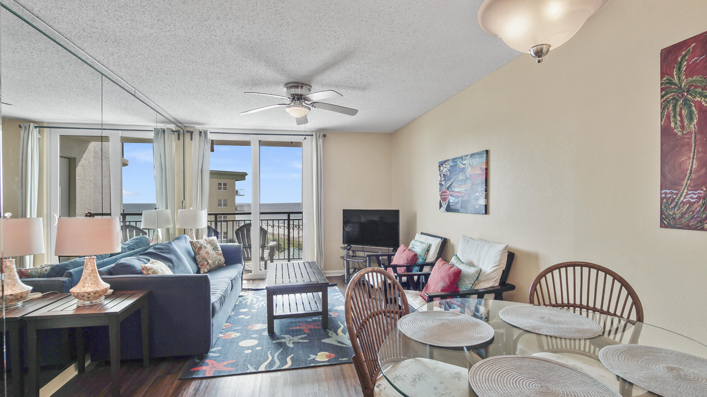 NAUTILUS CONDO - Residential