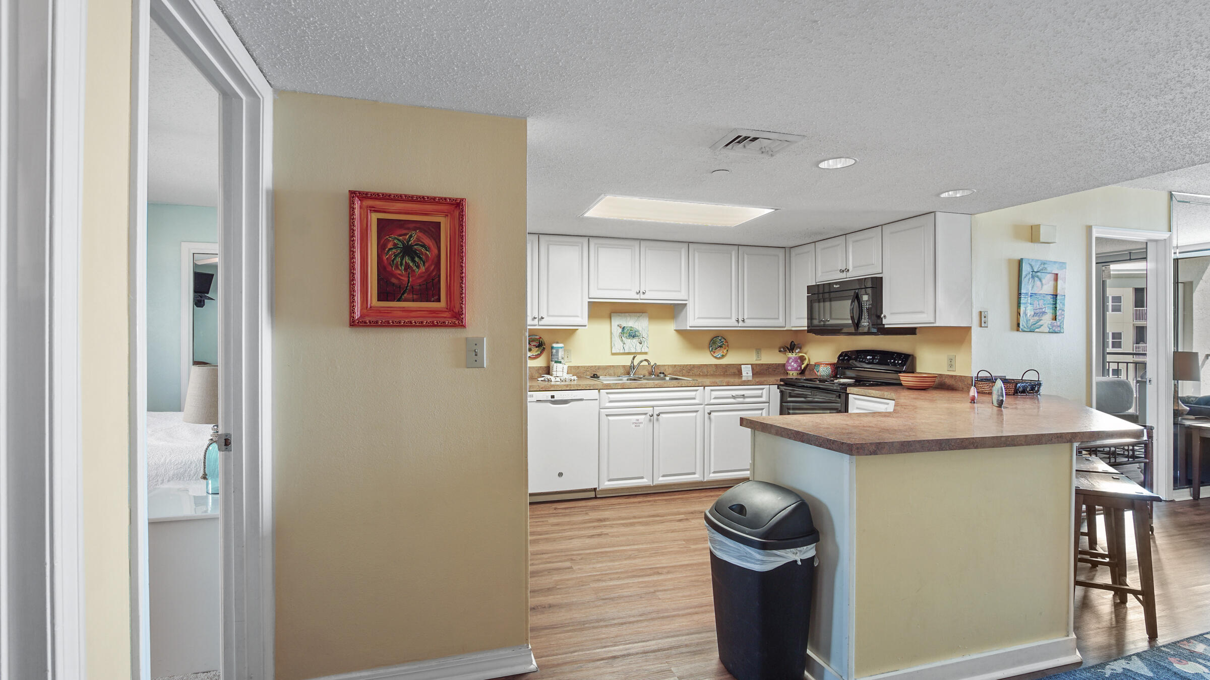 NAUTILUS CONDO - Residential