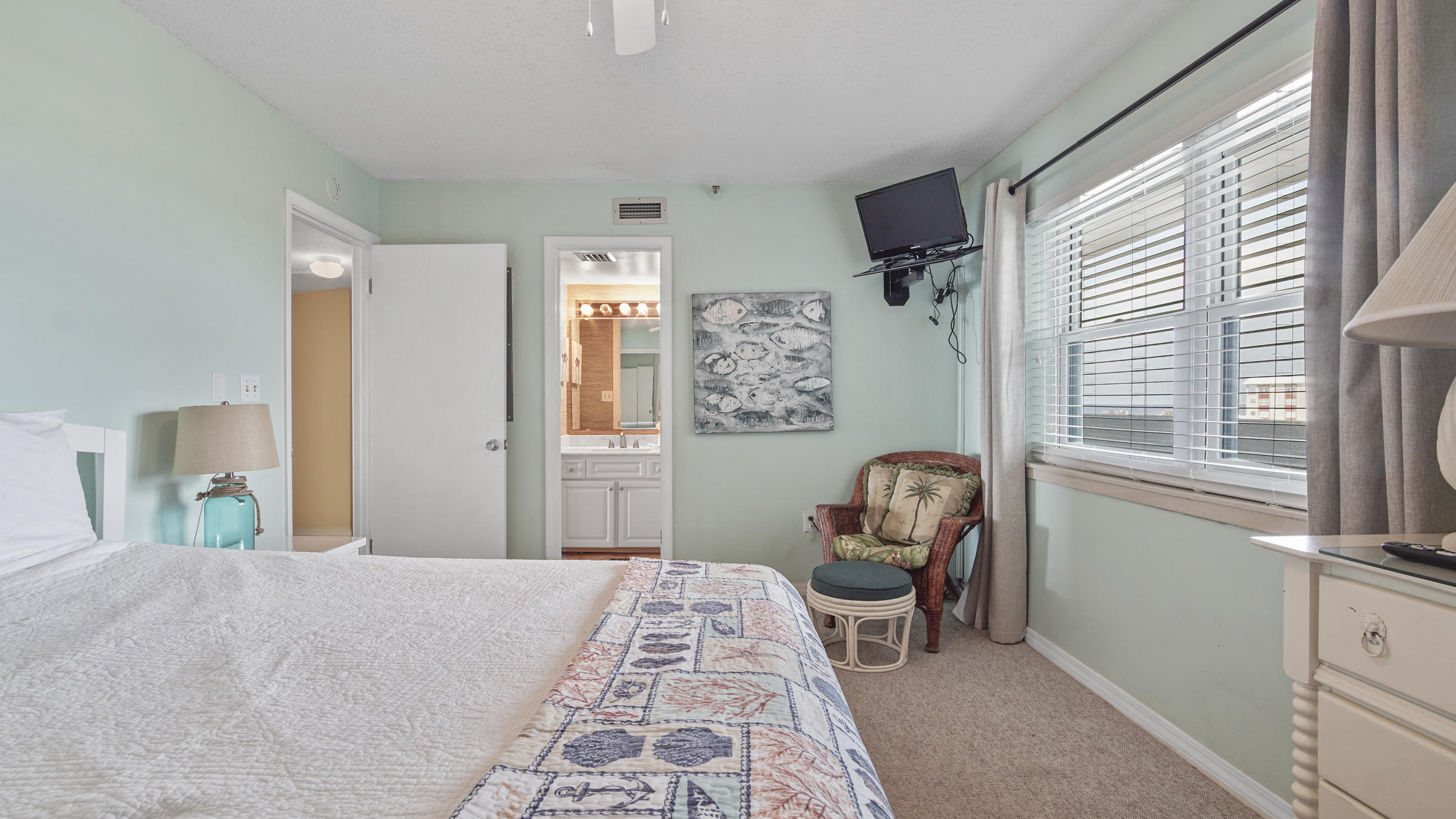 NAUTILUS CONDO - Residential