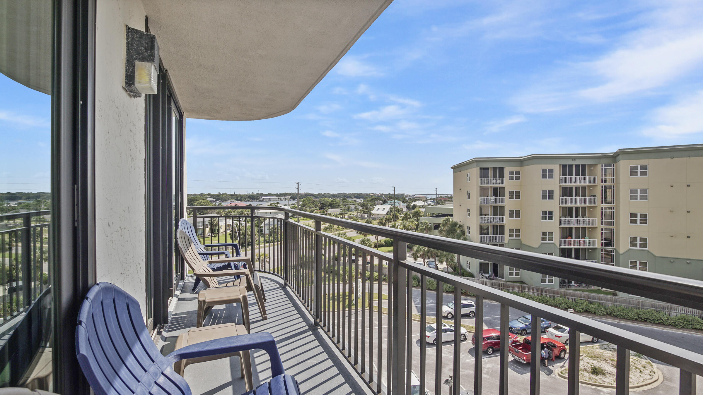 NAUTILUS CONDO - Residential