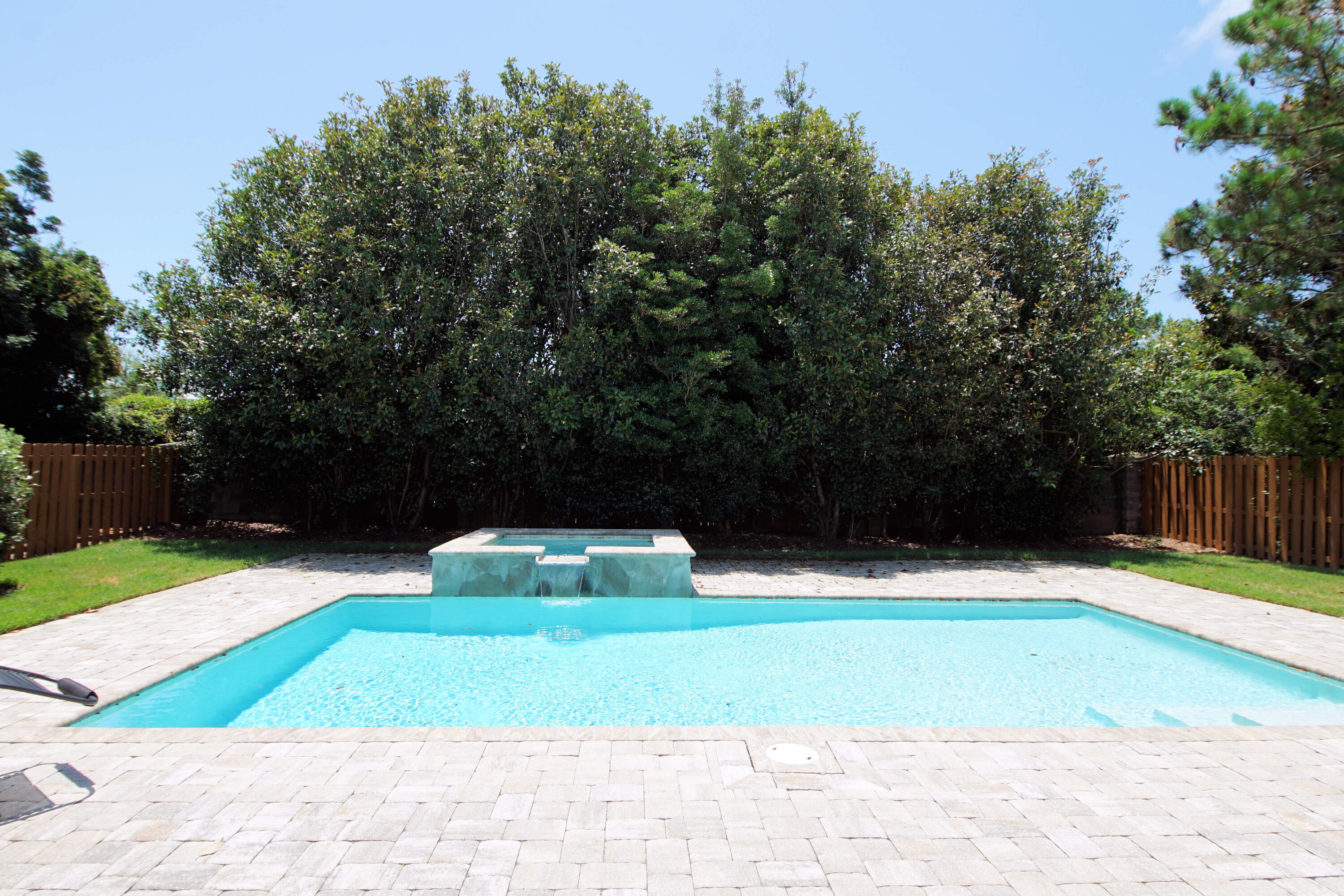 INDIAN LAKE - Residential Lease