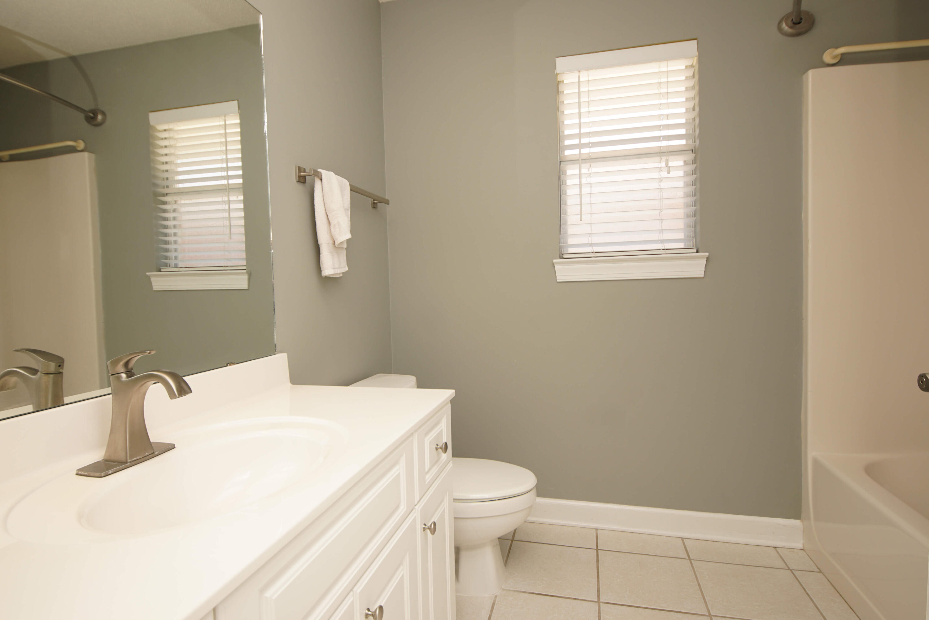 INDIAN LAKE - Residential Lease