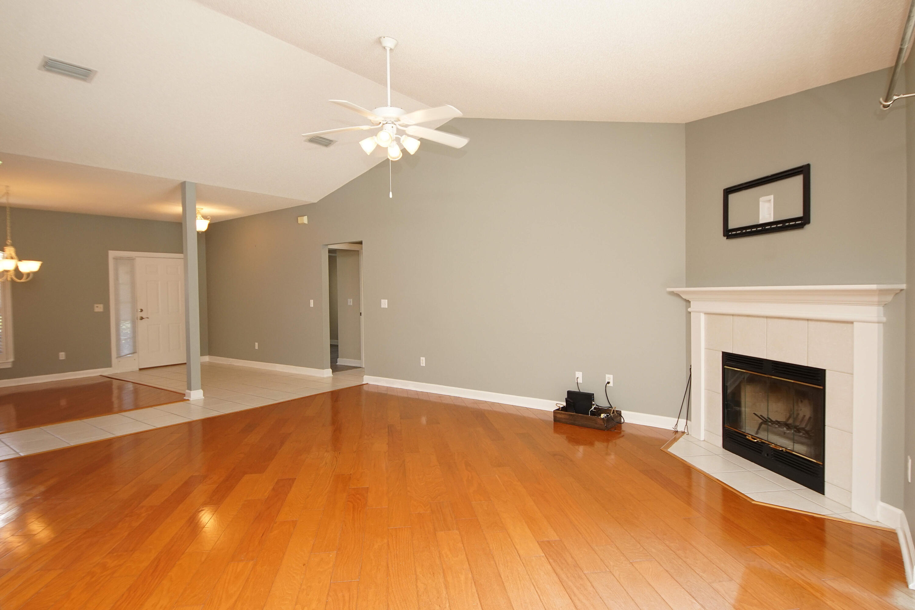 INDIAN LAKE - Residential Lease