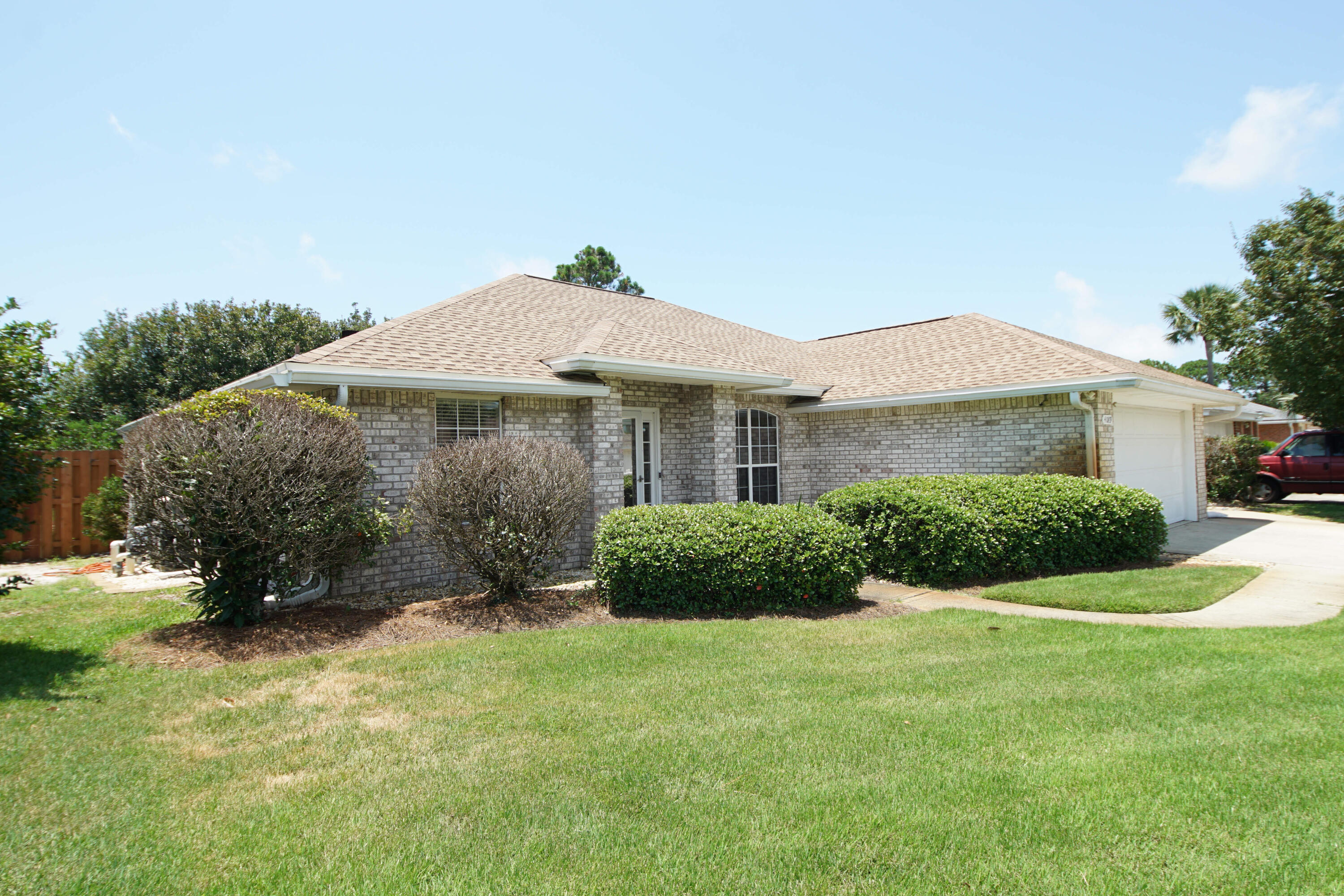 INDIAN LAKE - Residential Lease