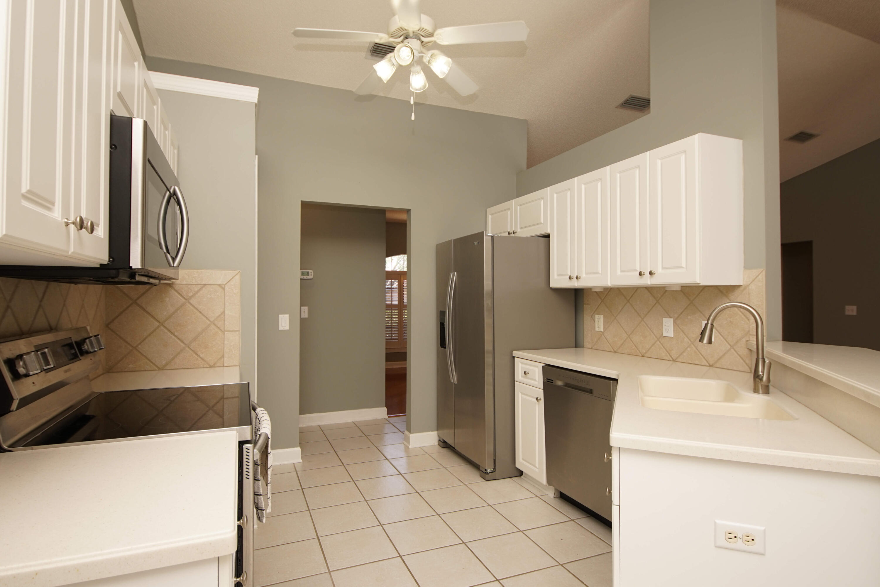 INDIAN LAKE - Residential Lease