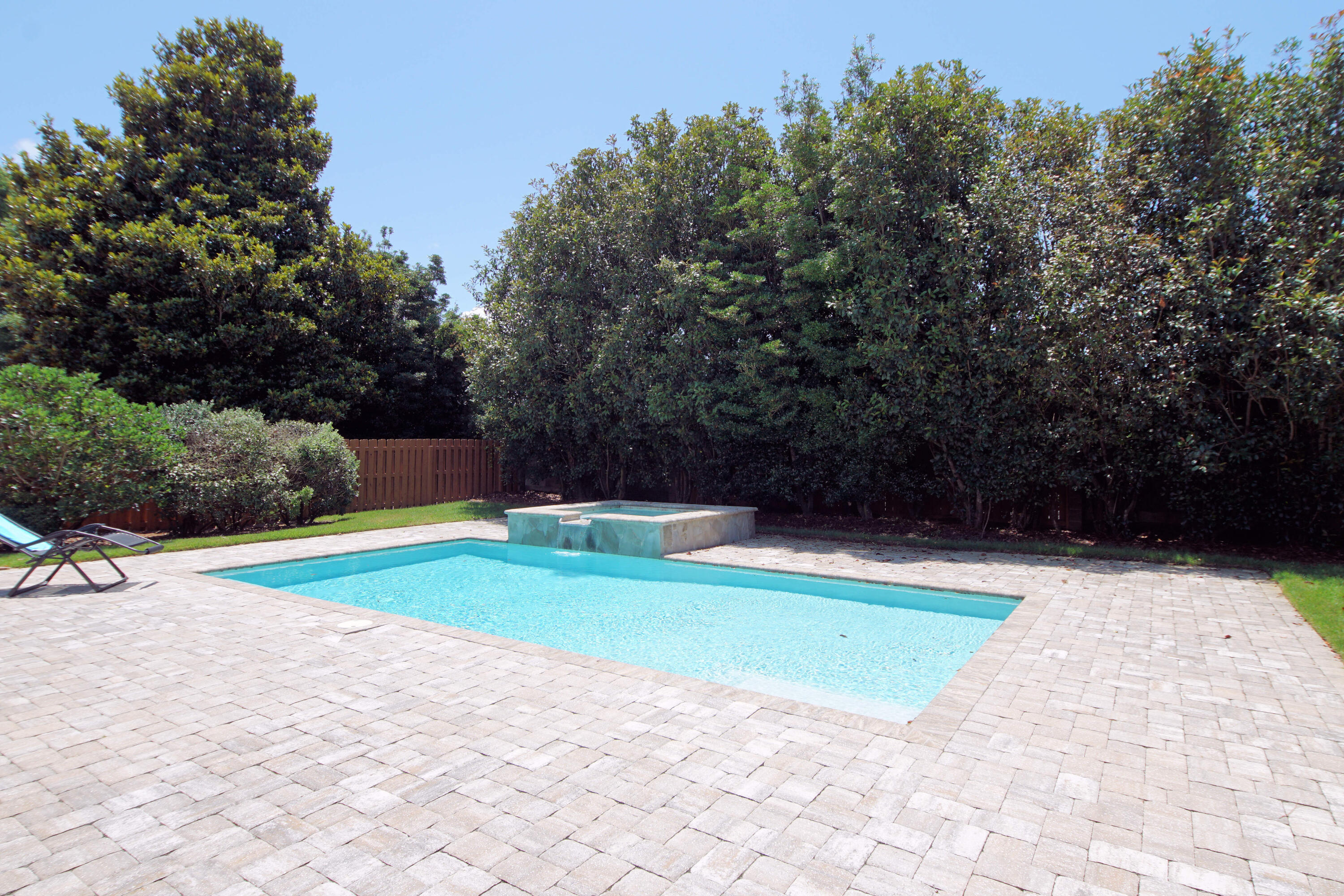 INDIAN LAKE - Residential Lease