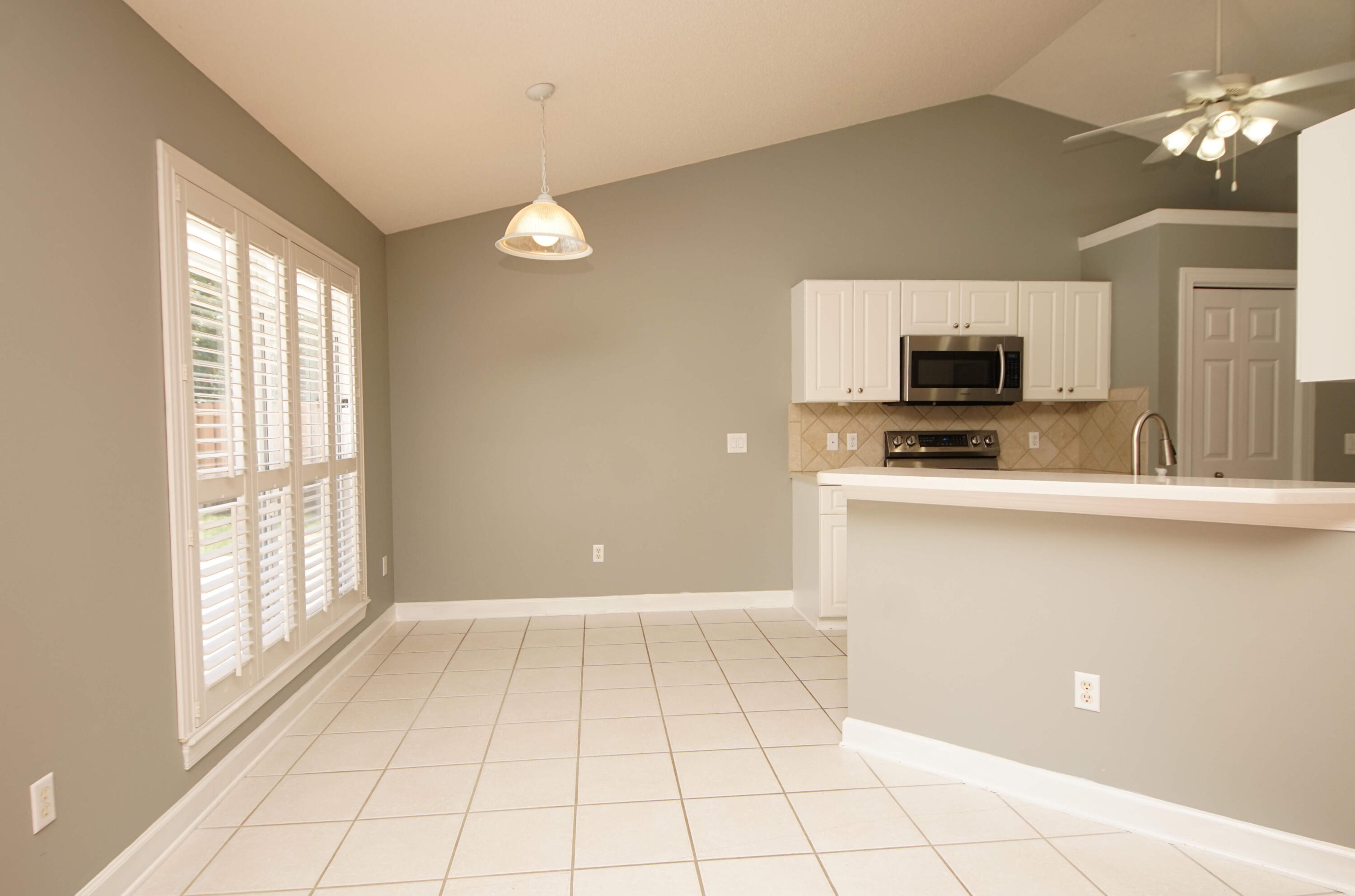 INDIAN LAKE - Residential Lease