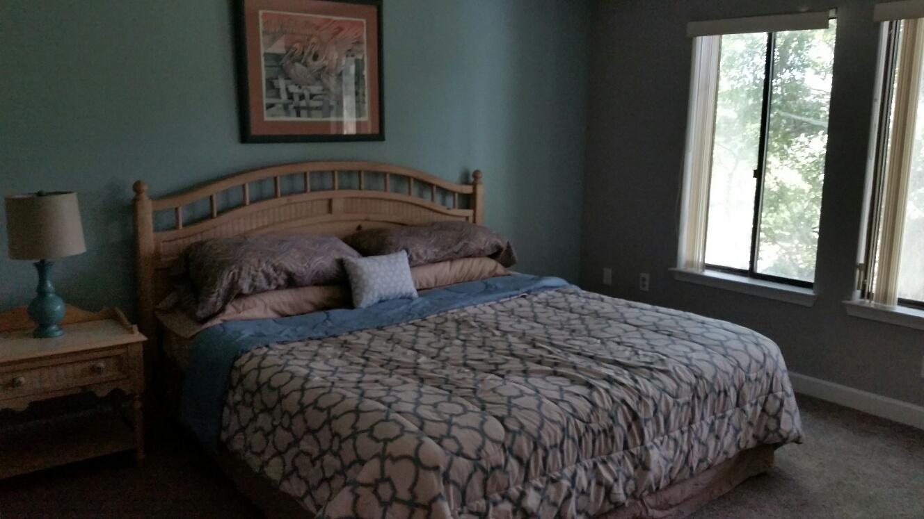 LAKESIDE CONDO AT BLUEWATER BAY - Residential