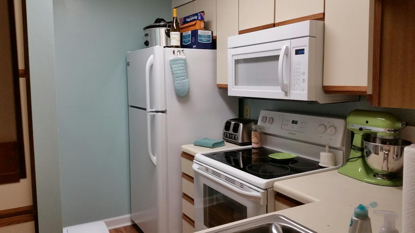 LAKESIDE CONDO AT BLUEWATER BAY - Residential