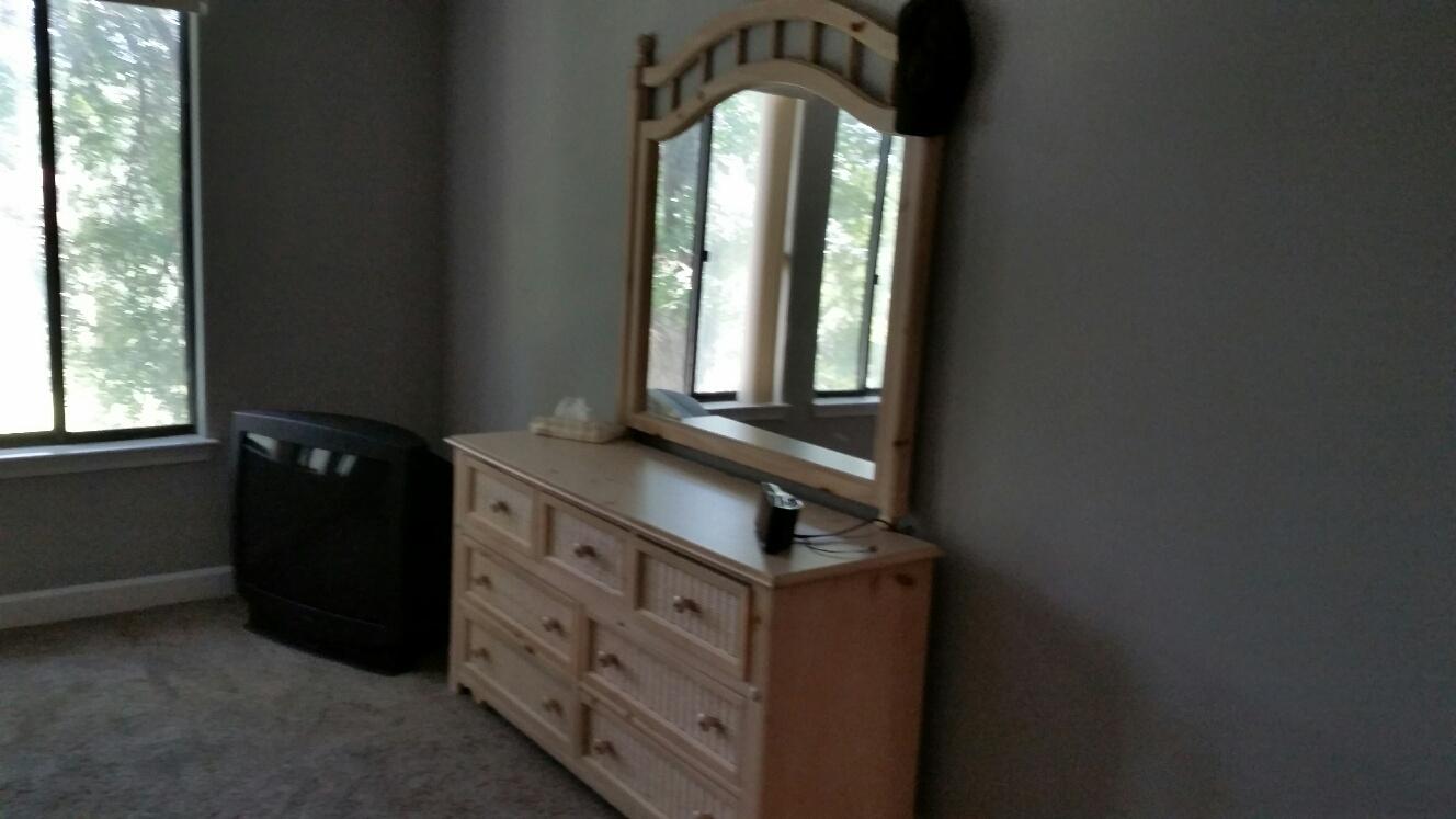 LAKESIDE CONDO AT BLUEWATER BAY - Residential