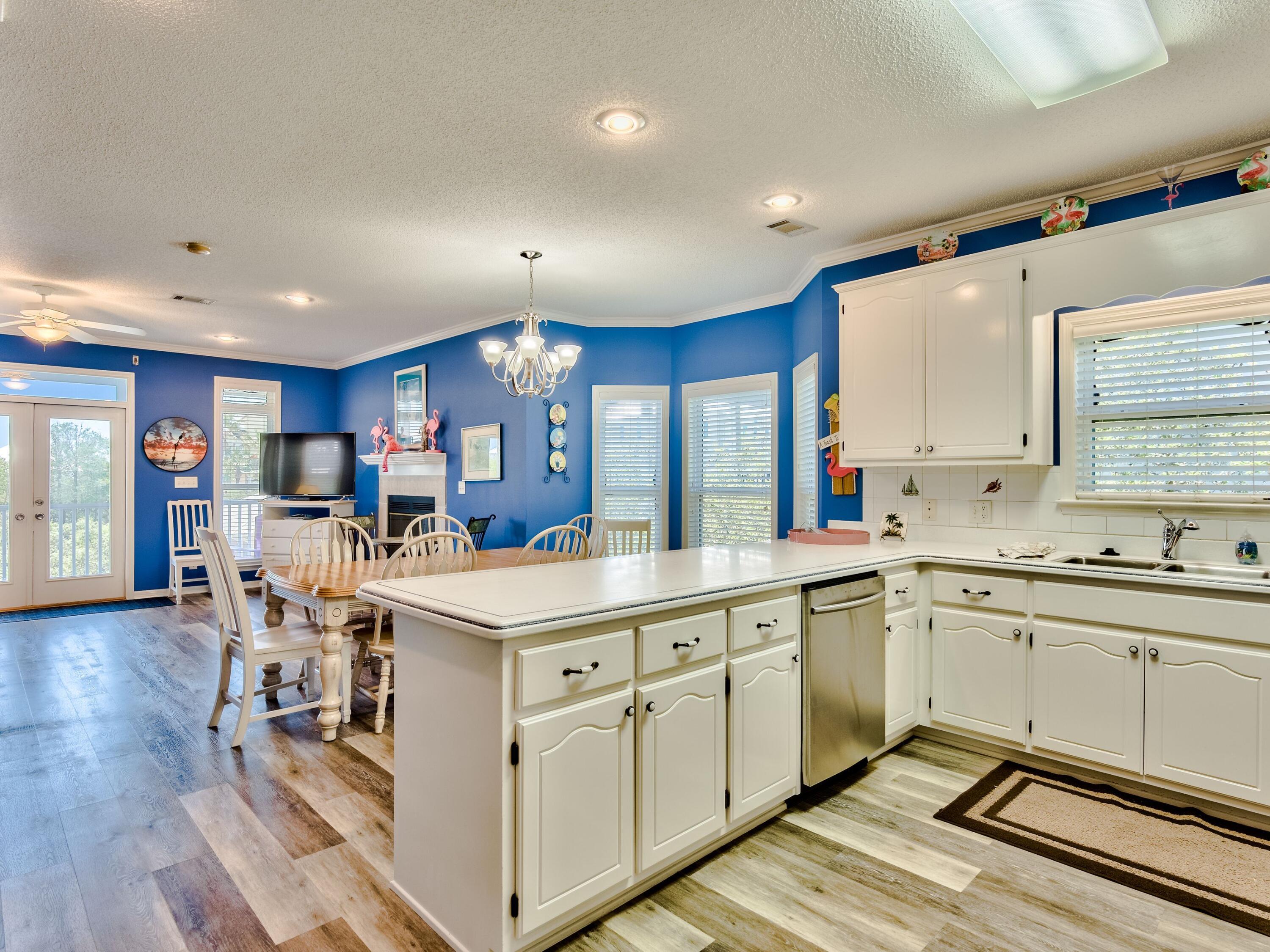OLD FLORIDA BEACH - Residential