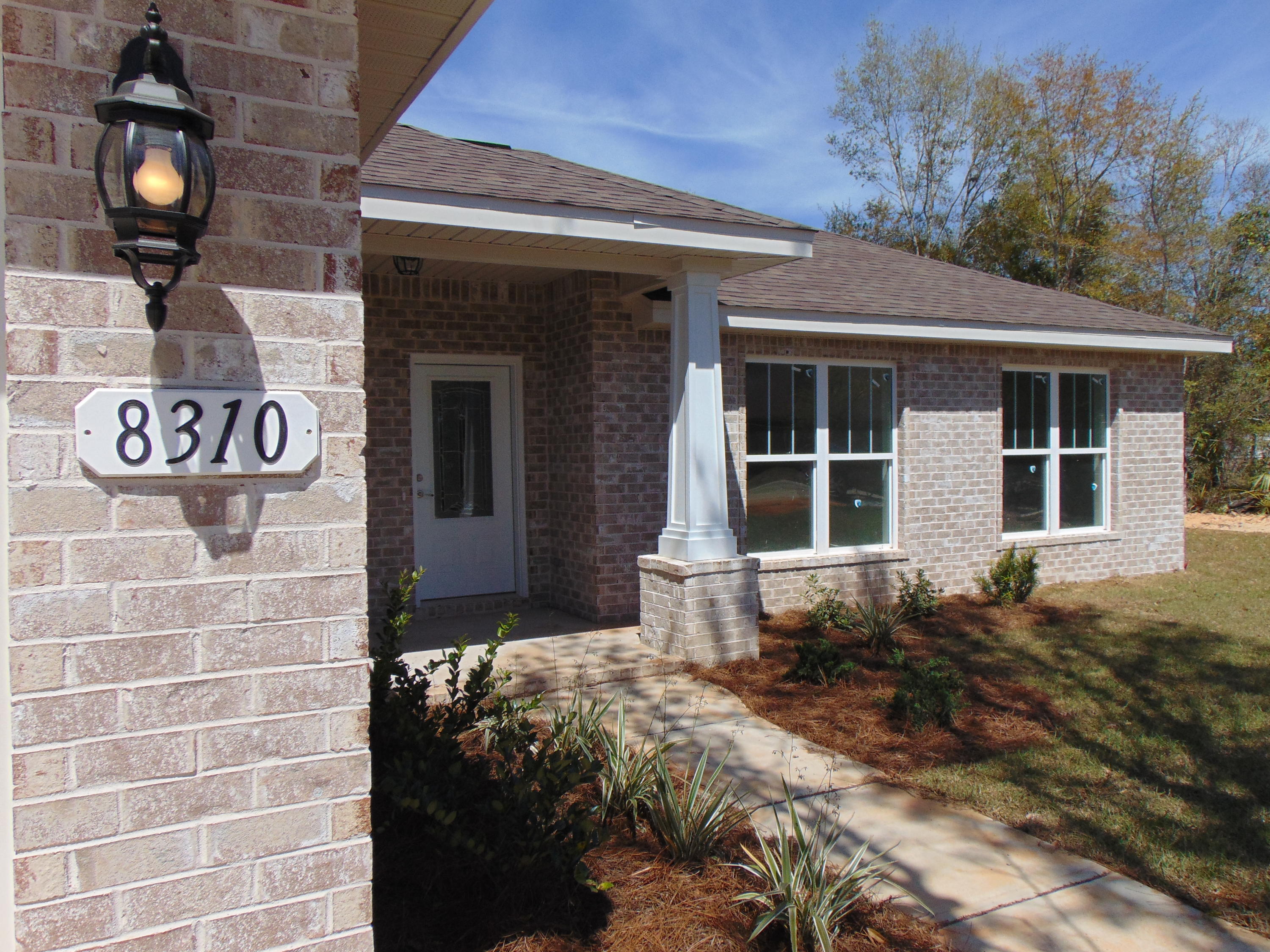 !HOME UNDER CONSTRUCTION! *COMPLETE & READY April 2019* The Bermuda Bay features 4 Bedrooms & an Office/5th Bedroom, 3 Full Baths,.*Popular Hotel-style Jack & Jill Floor plan. 3 Car Garage & 6+ Driveway Spaces * Lot is 100' x 200' * No Homeowners Association * Covered Entry * Luxury Wood Vinyl Plank in Formal Areas and Wet Areas *Carpet Bedrooms/flex only *Spacious Family Room with 10 Ft Flat Ceilings & Eglass Windows look onto the Rear Yard * Kitchen has Huge Walk in Pantry & Granite Countertops & Large Island* Stainless Steel Appliances * Breakfast Cafe * Split Bedroom Plan * 3rd Bathroom leads to outside *Master Bath: Double Sink Cultured Marble Vanity, Walk in Tile Shower & Separate Soaking Tub * 2 Walk-in Closets * Energy Efficient R-19/R-38 insulation & 2x6 exterior walls *