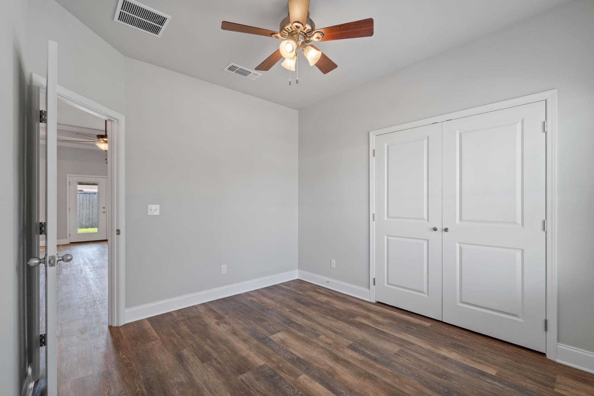 SEASHORE VILLAGE - Residential