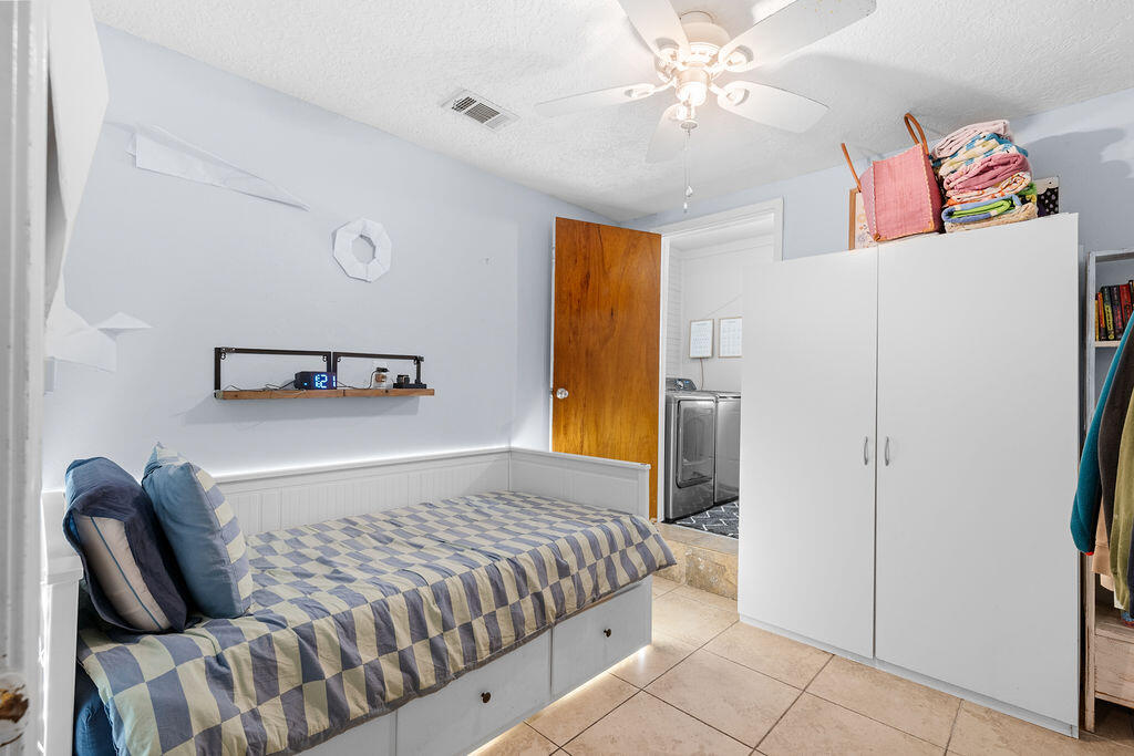 OAKLAND HEIGHTS 1ST ADDN - Residential