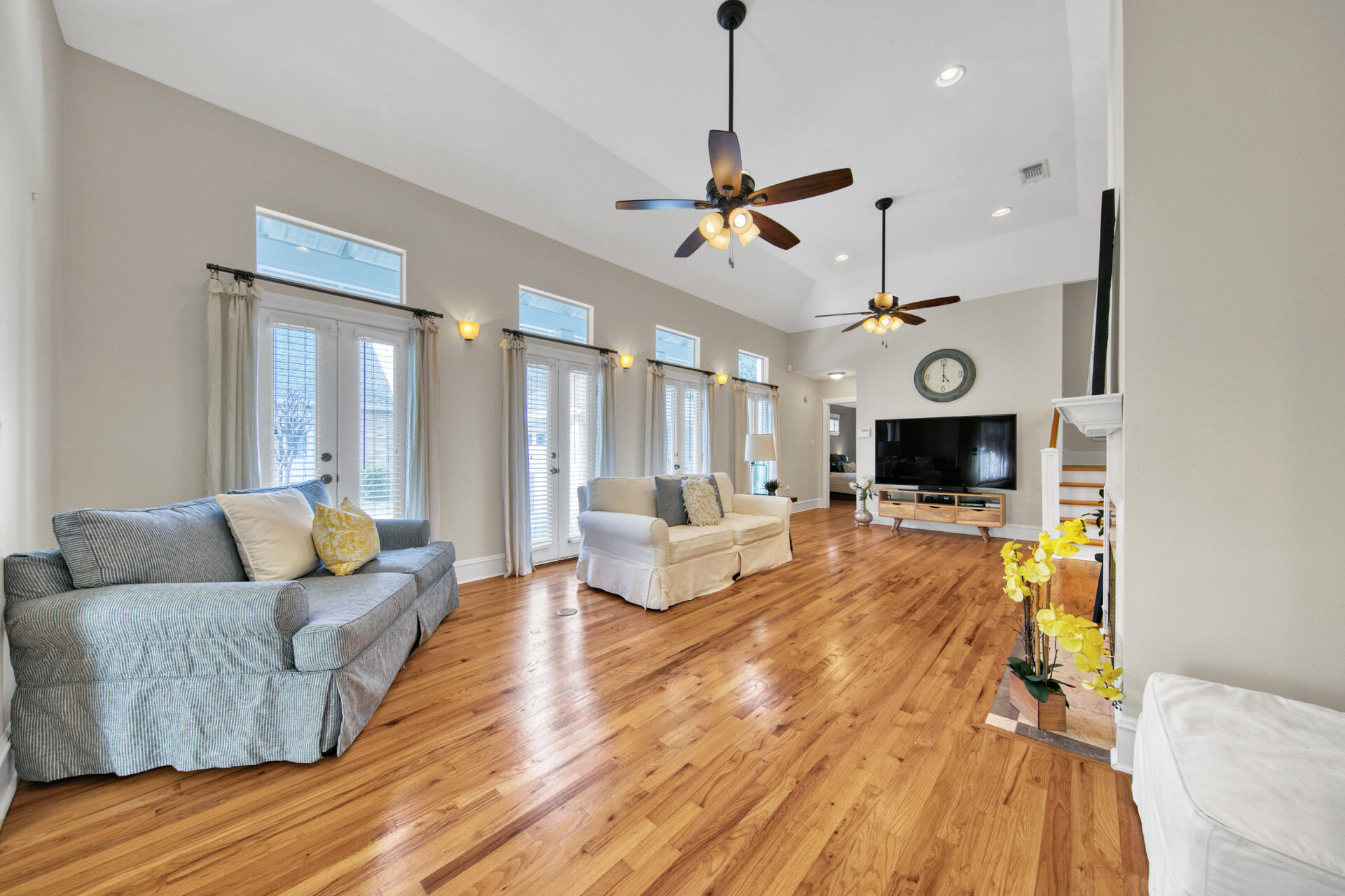 PALM SHORES - Residential