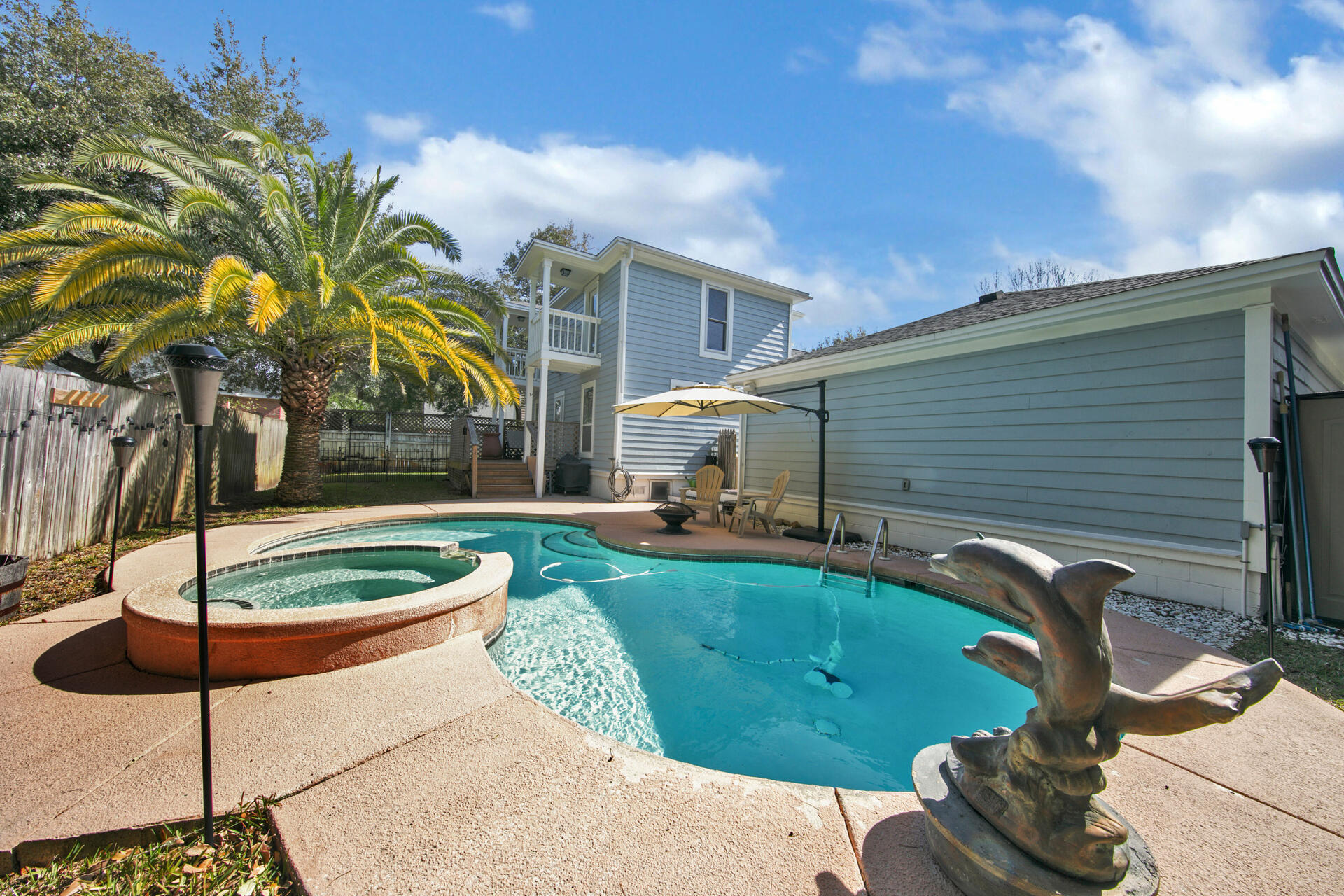 PALM SHORES - Residential