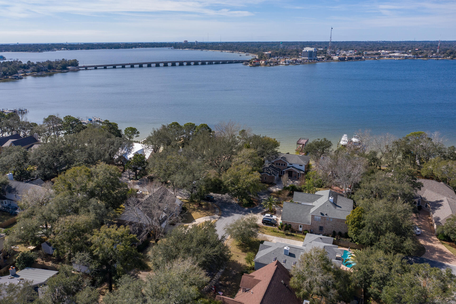 PALM SHORES - Residential