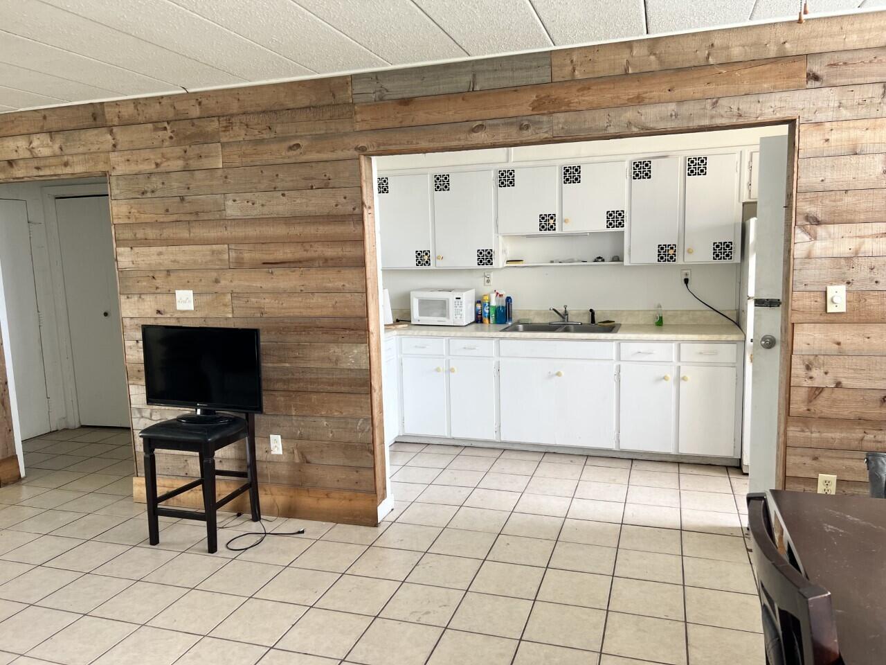 SEA PALM CONDO - Residential