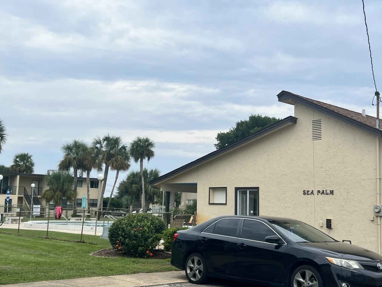 SEA PALM CONDO - Residential