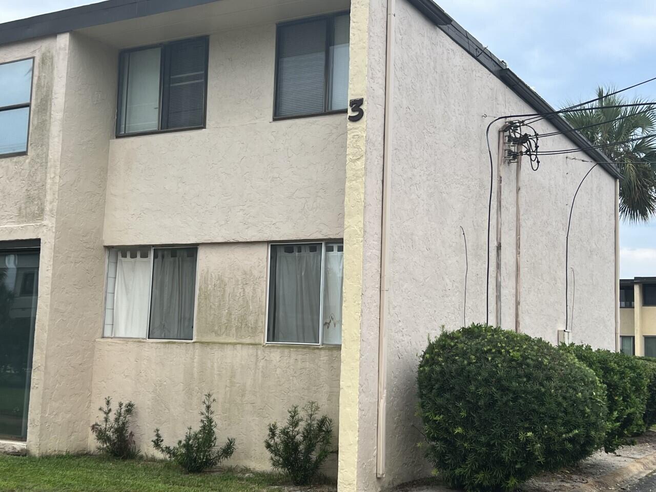 SEA PALM CONDO - Residential