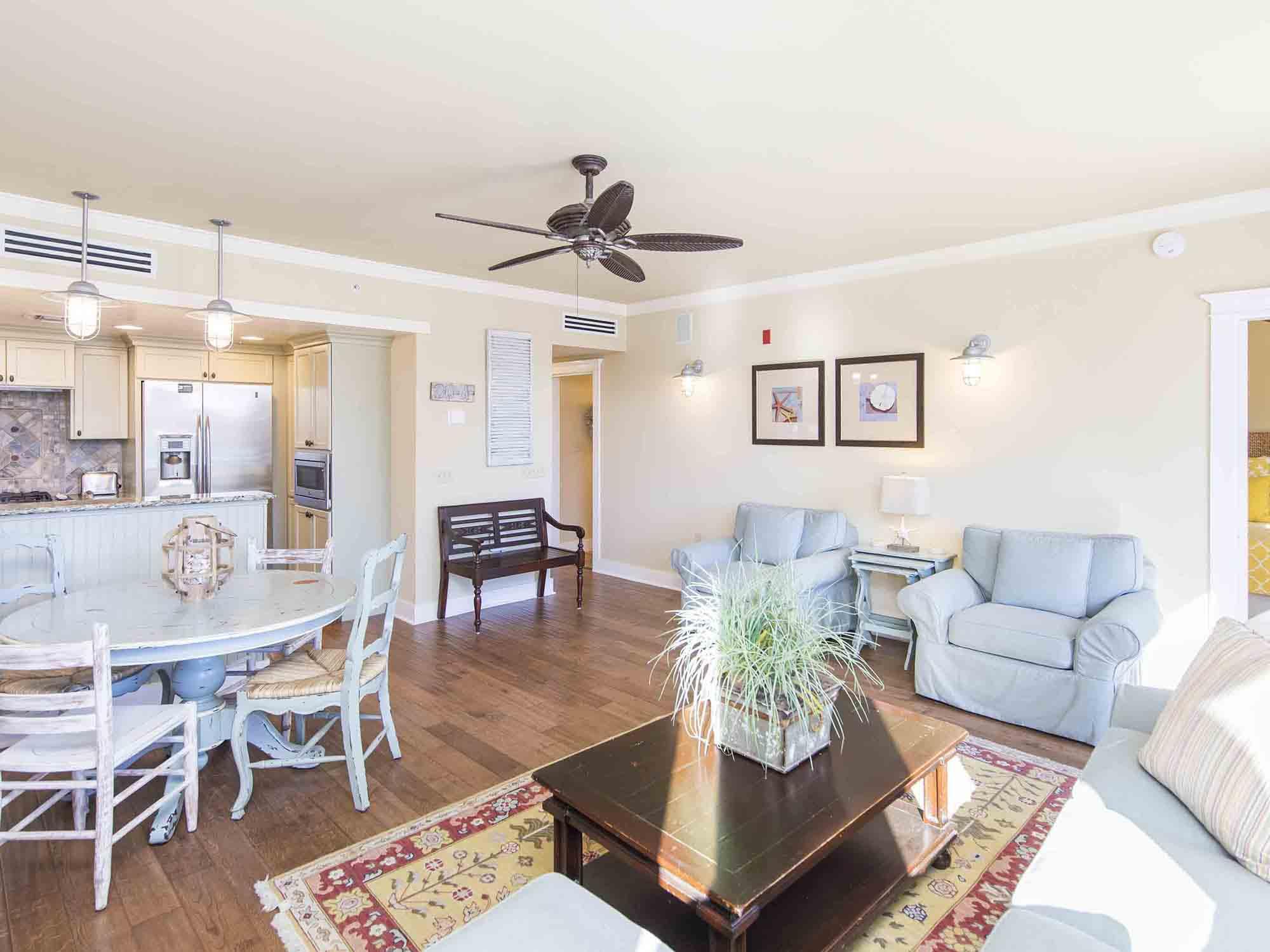 SIX PALMS, GULF PLACE - Residential