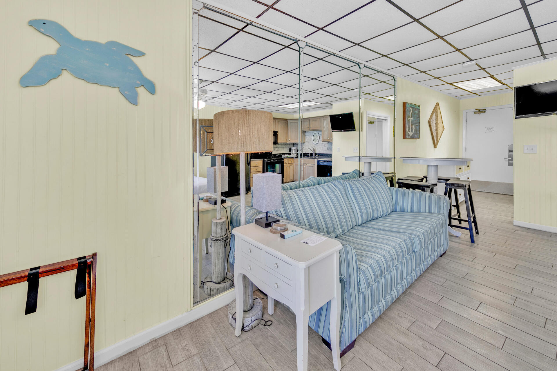 CONTINENTAL CONDO - Residential