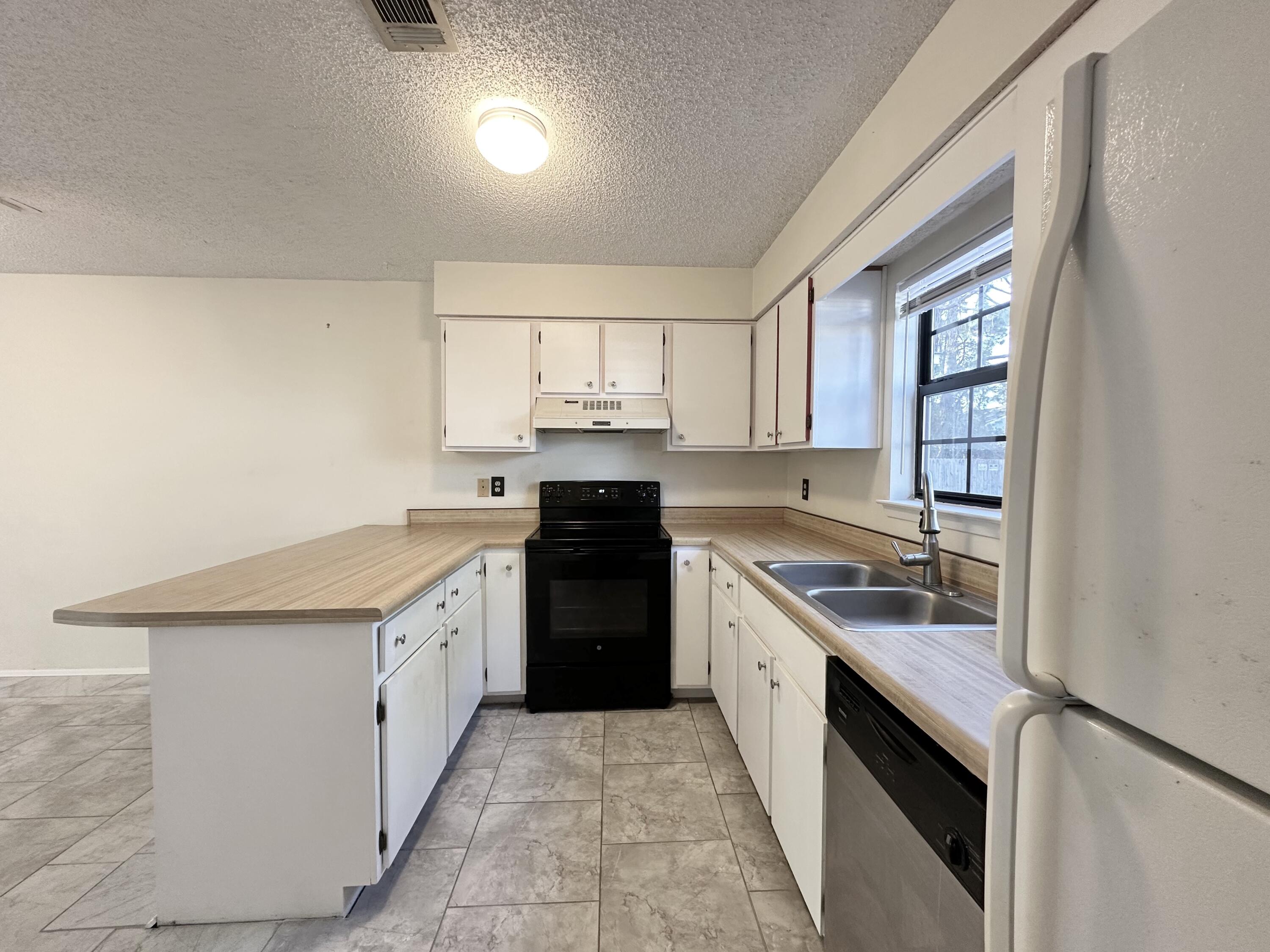 Cambridge Townhome - Residential