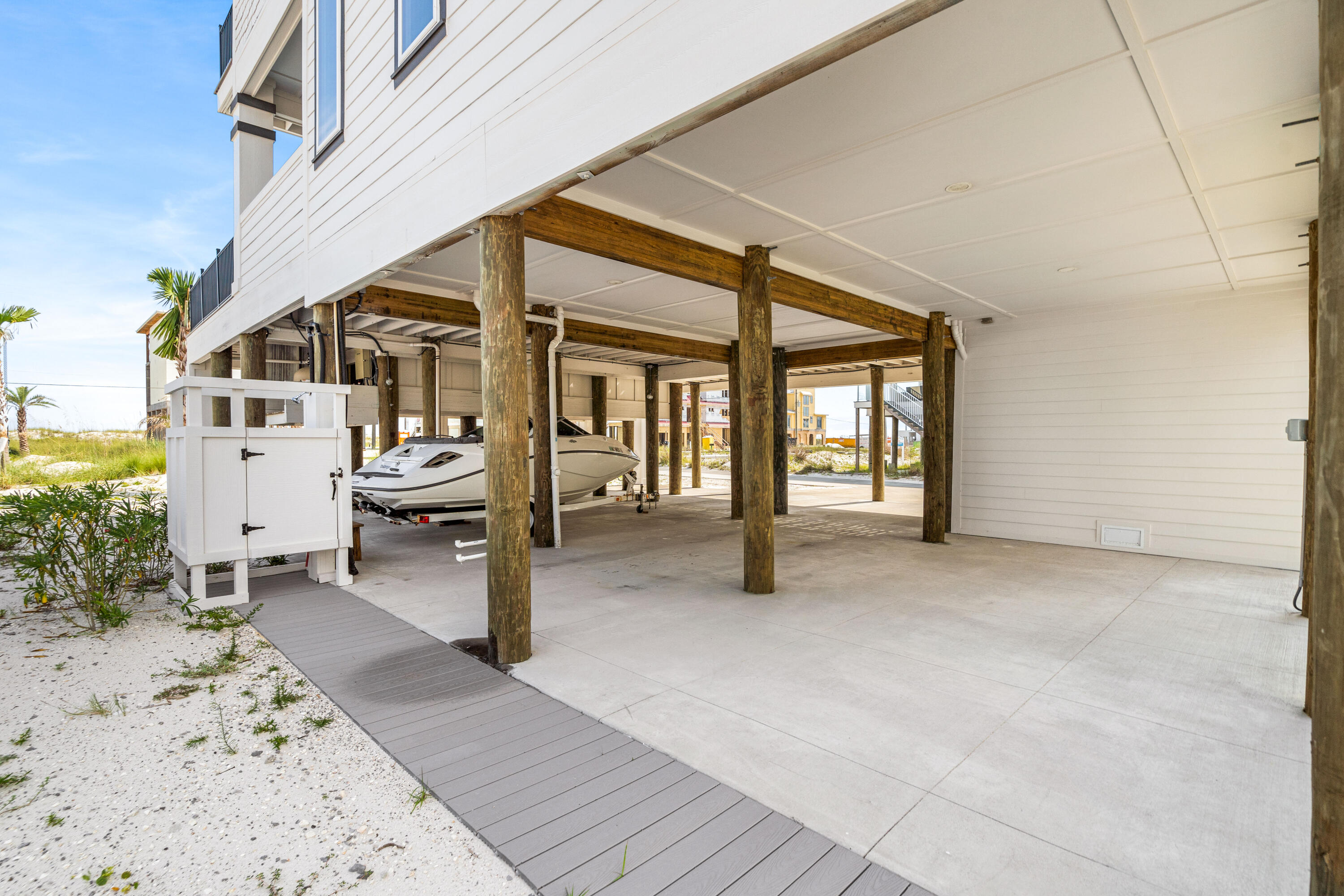 NO RECORDED SUBDIVISION - Residential
